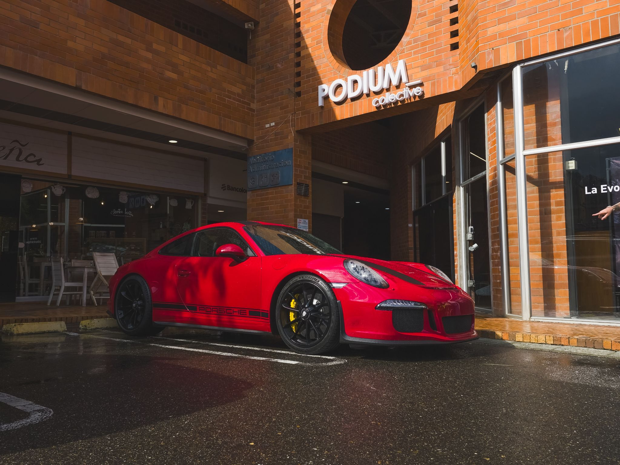 911 R, el manifiesto de Weissach sobre la pureza analógica