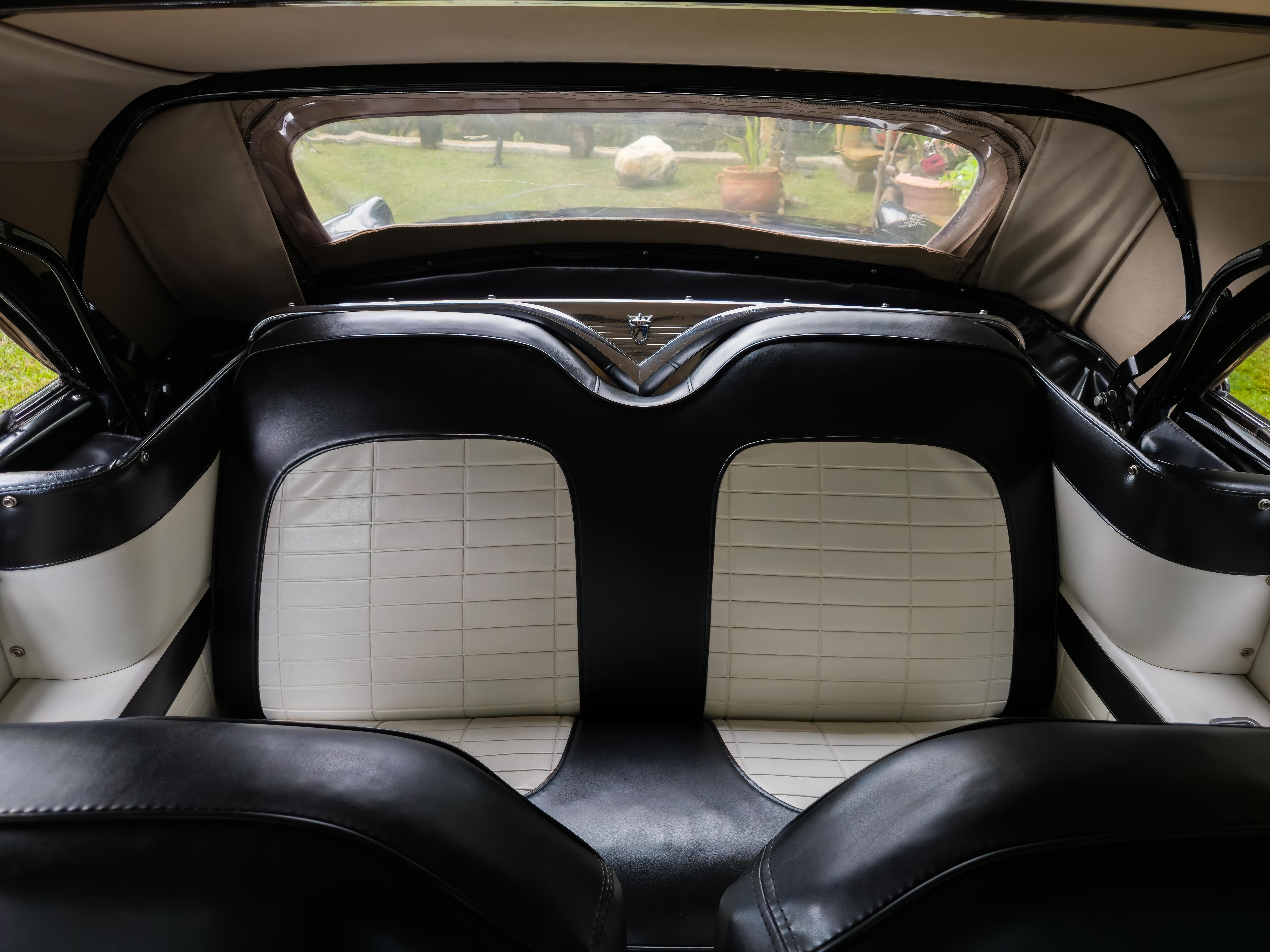 Ford Fairlane Sunliner 1956