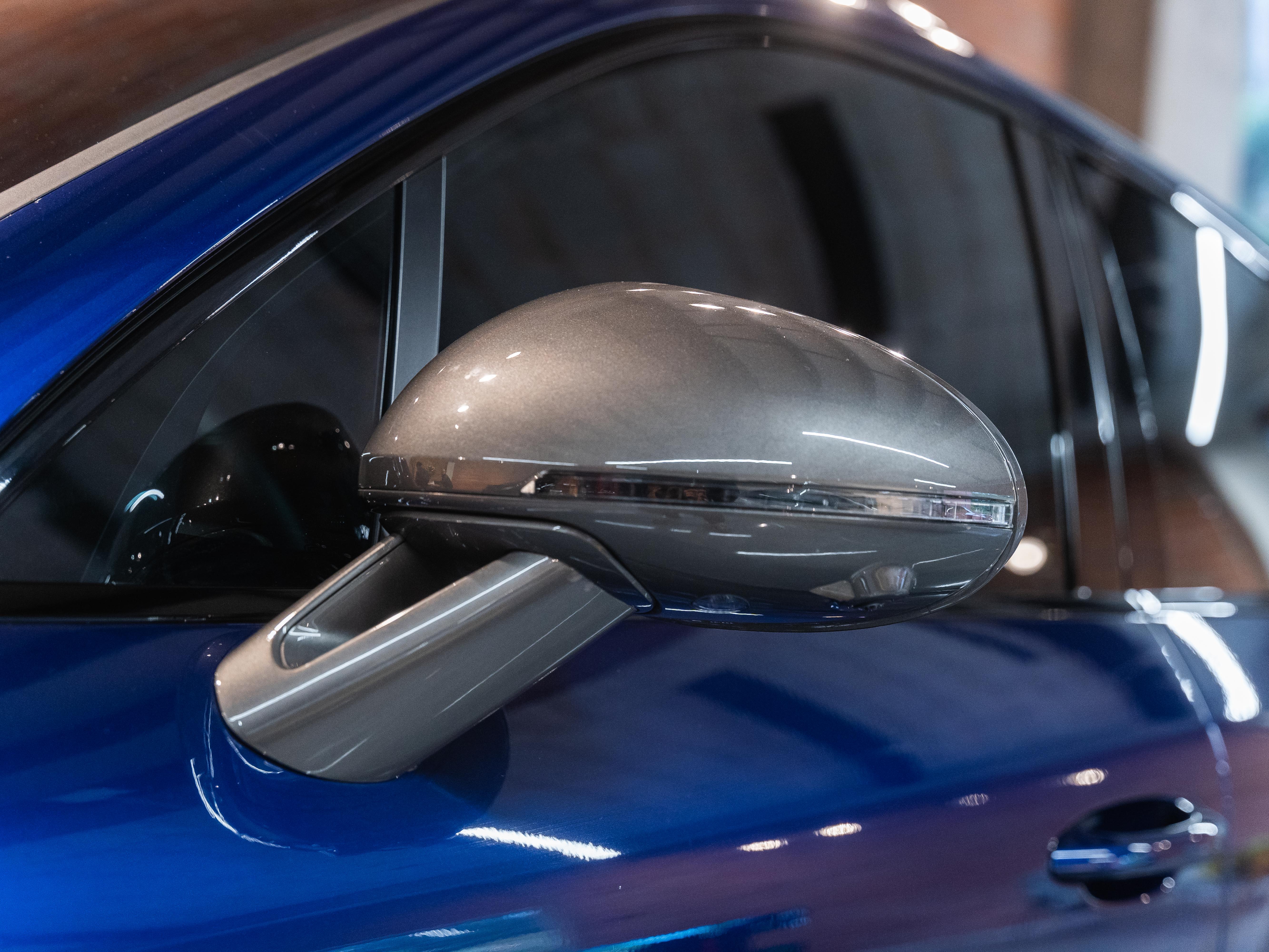 Porsche Macan T 2024