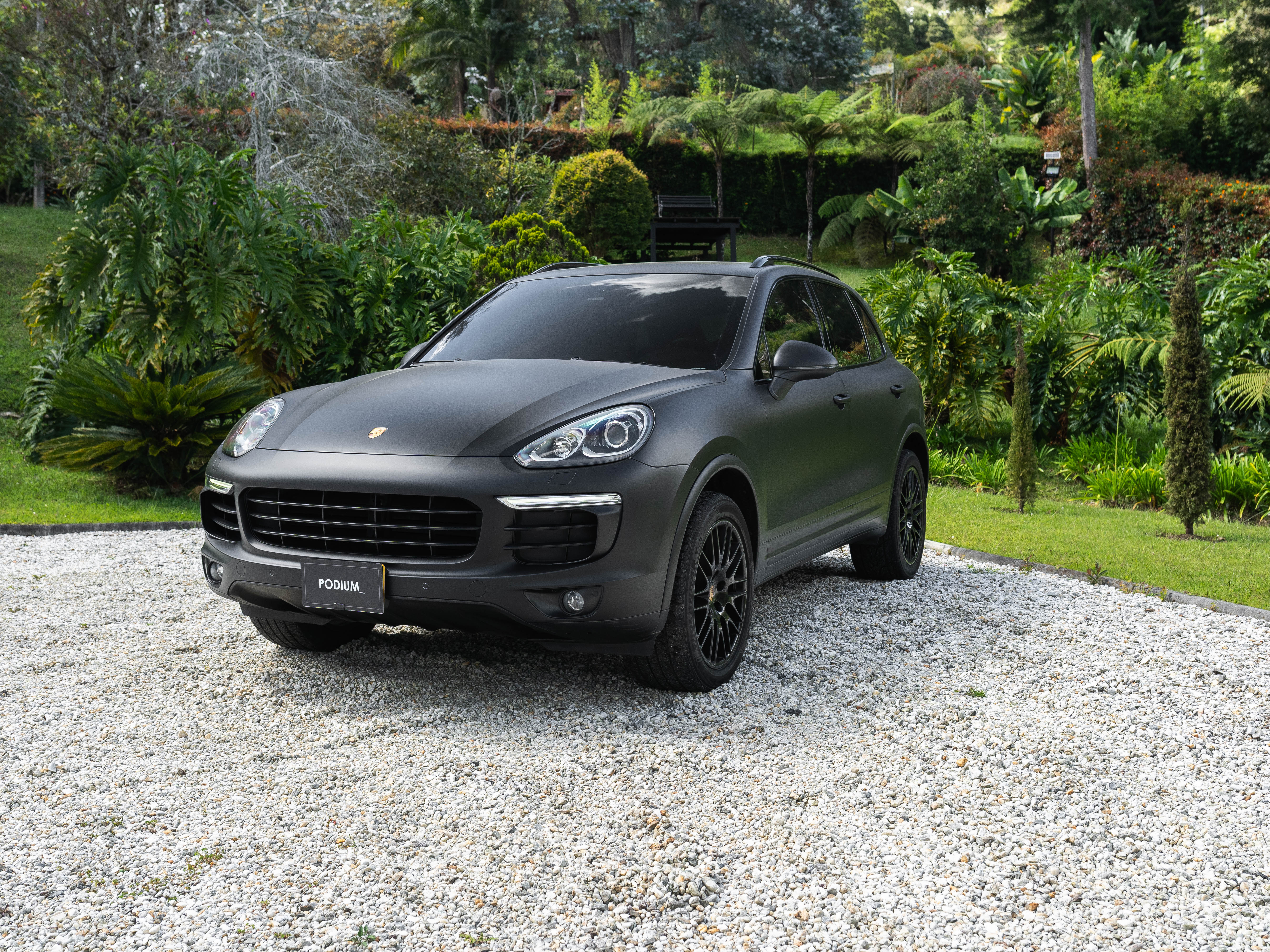 Porsche Cayenne Platinum Edition 2017