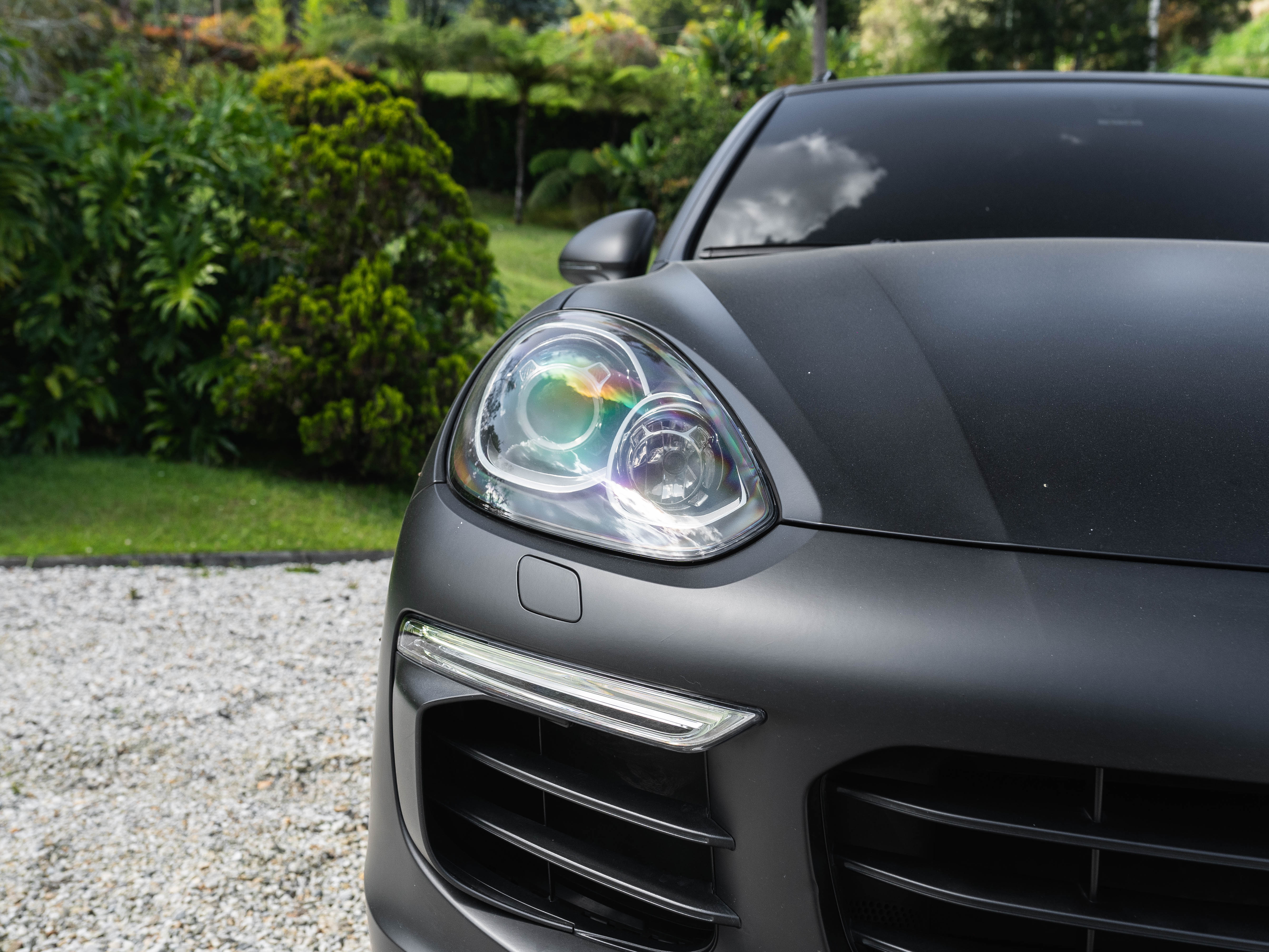 Porsche Cayenne Platinum Edition 2017