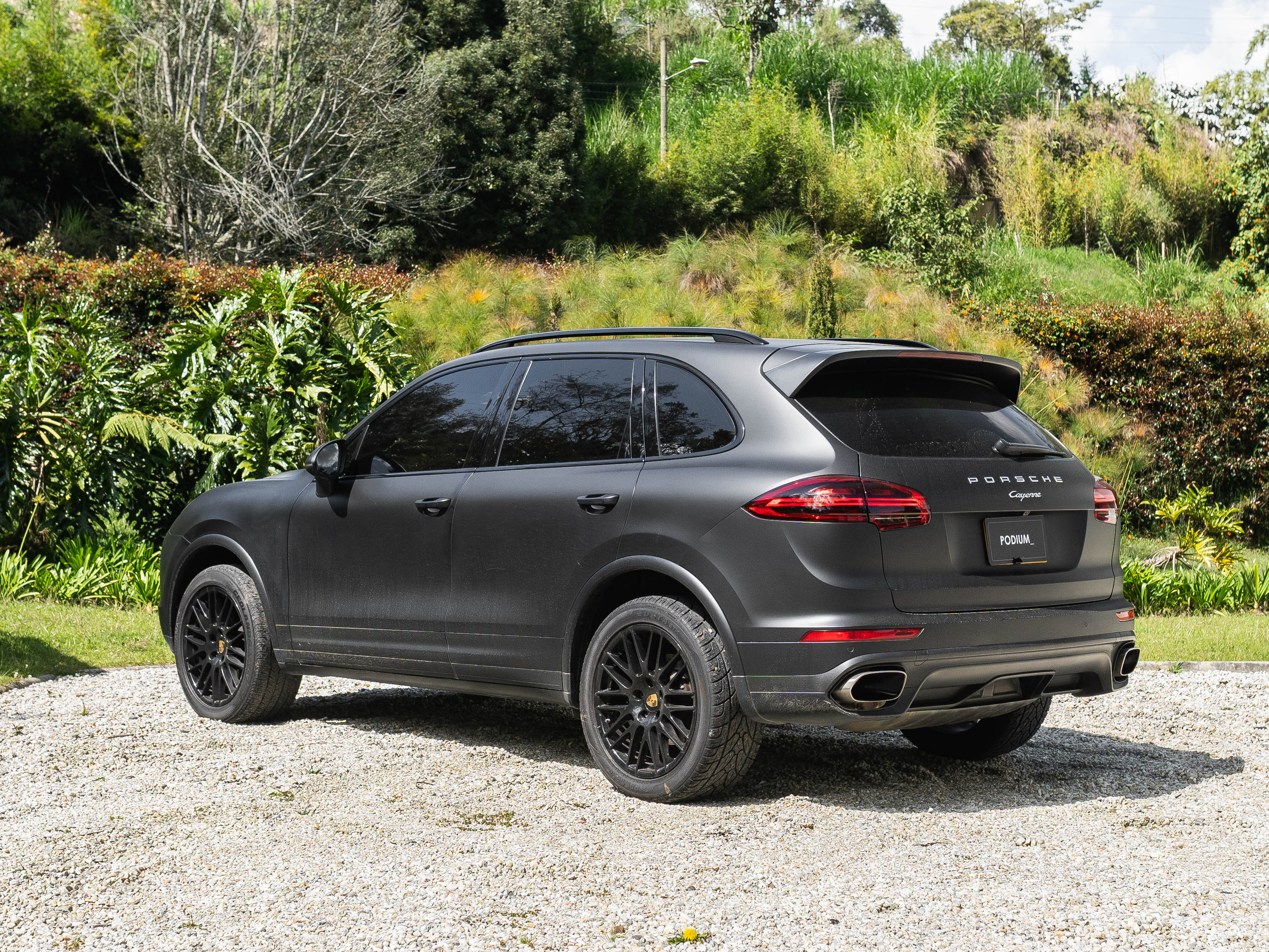 Porsche Cayenne Platinum Edition 2017