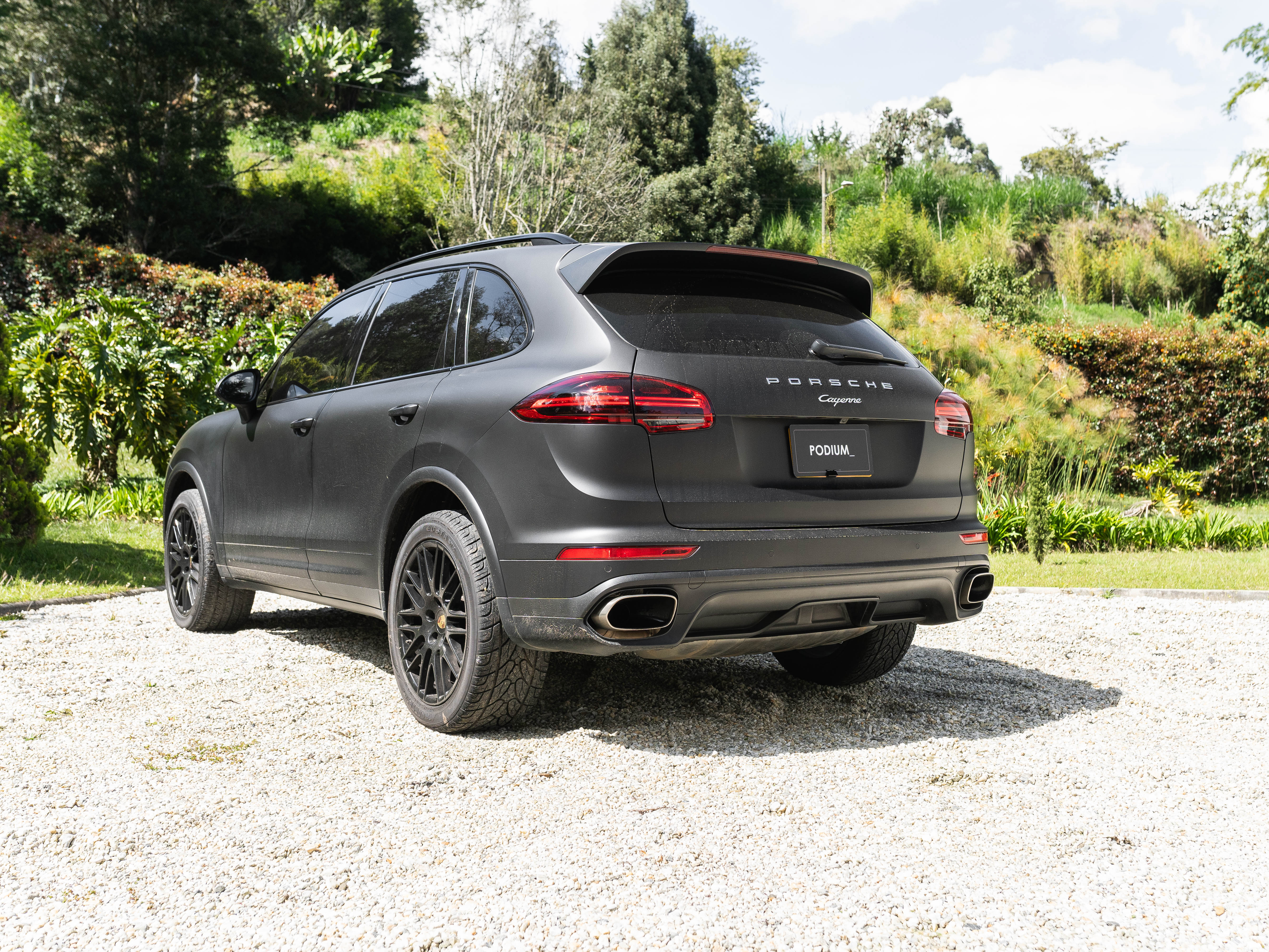Porsche Cayenne Platinum Edition 2017