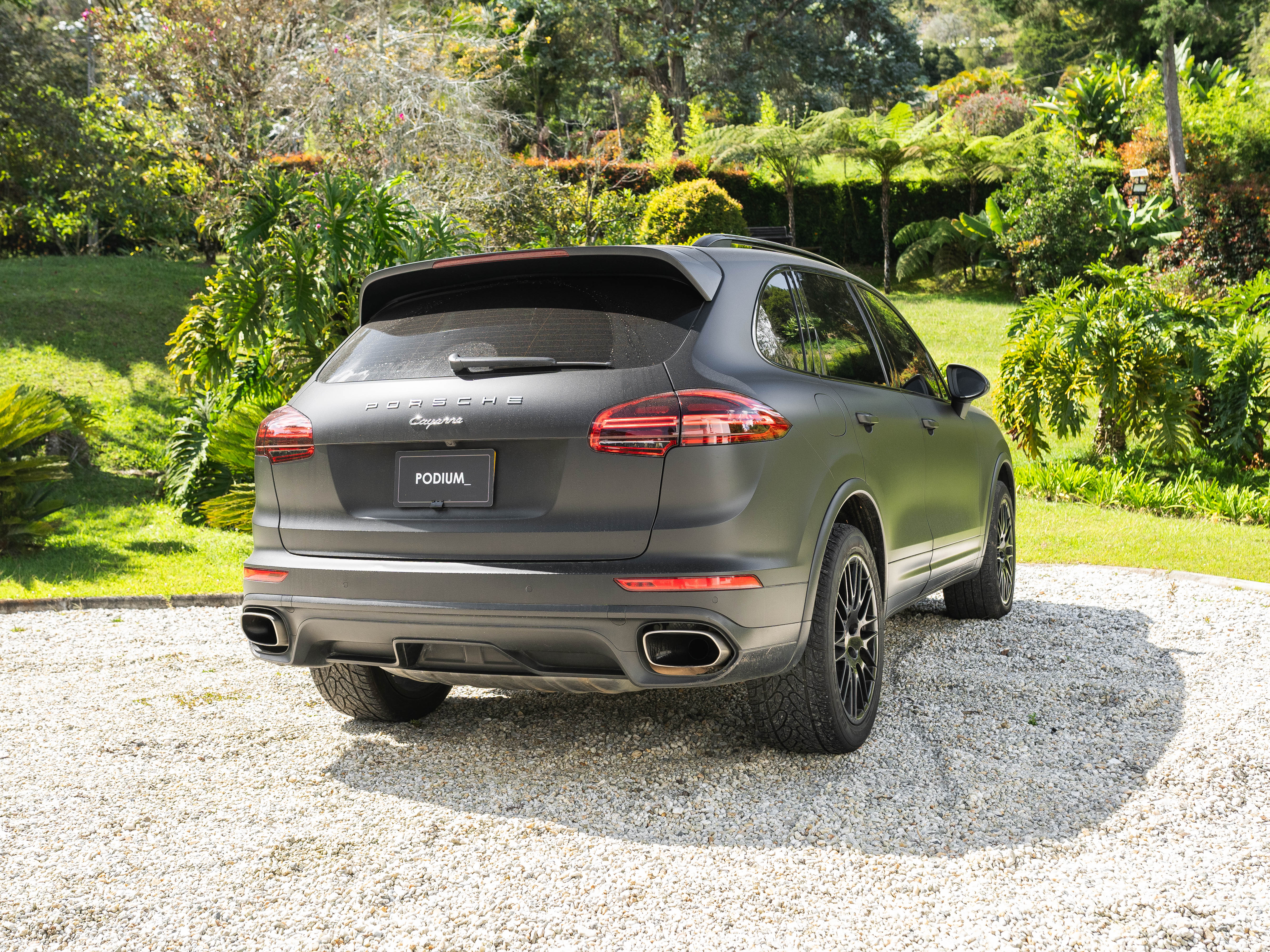 Porsche Cayenne Platinum Edition 2017