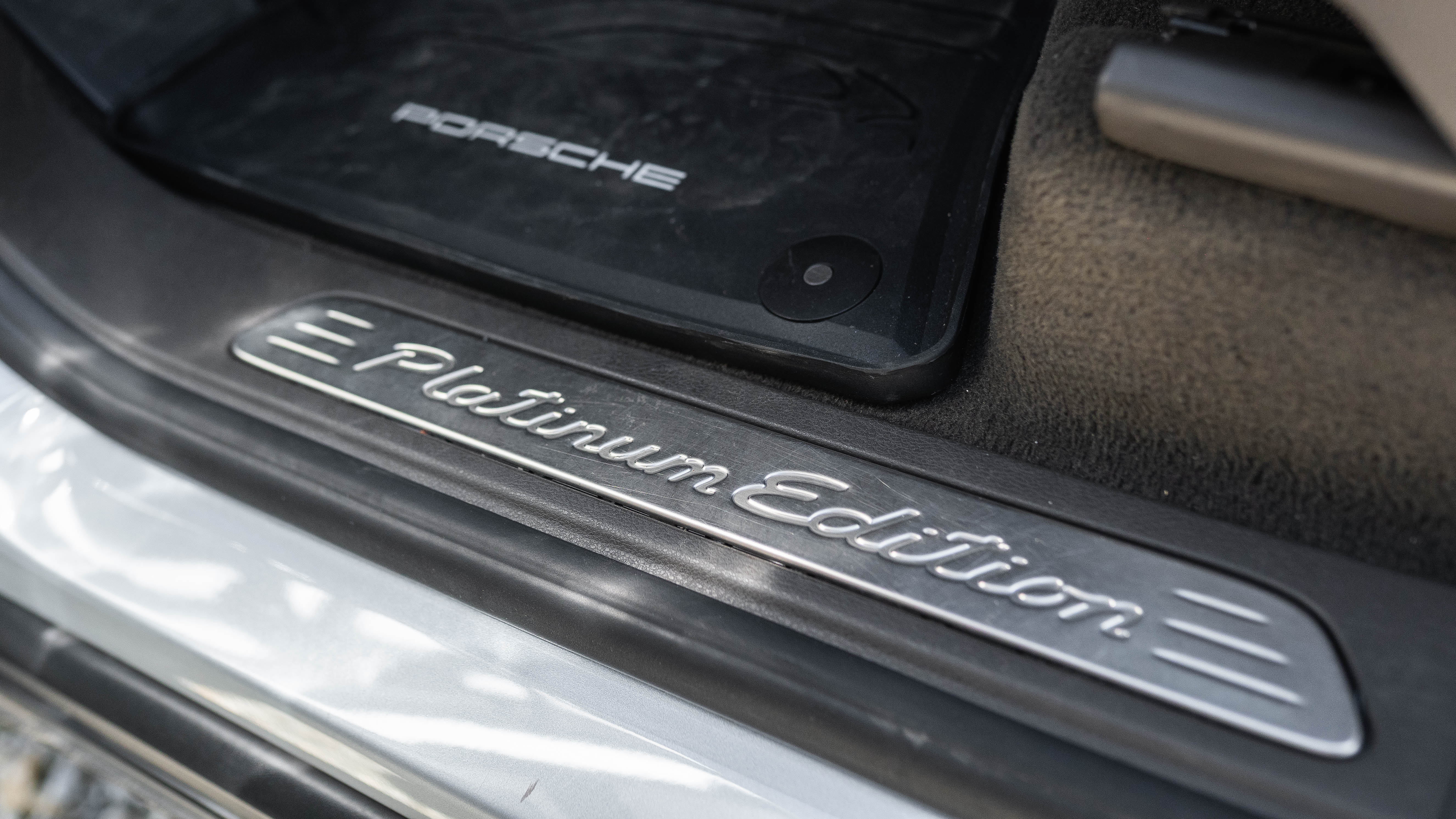 Porsche Cayenne Platinum Edition 2017