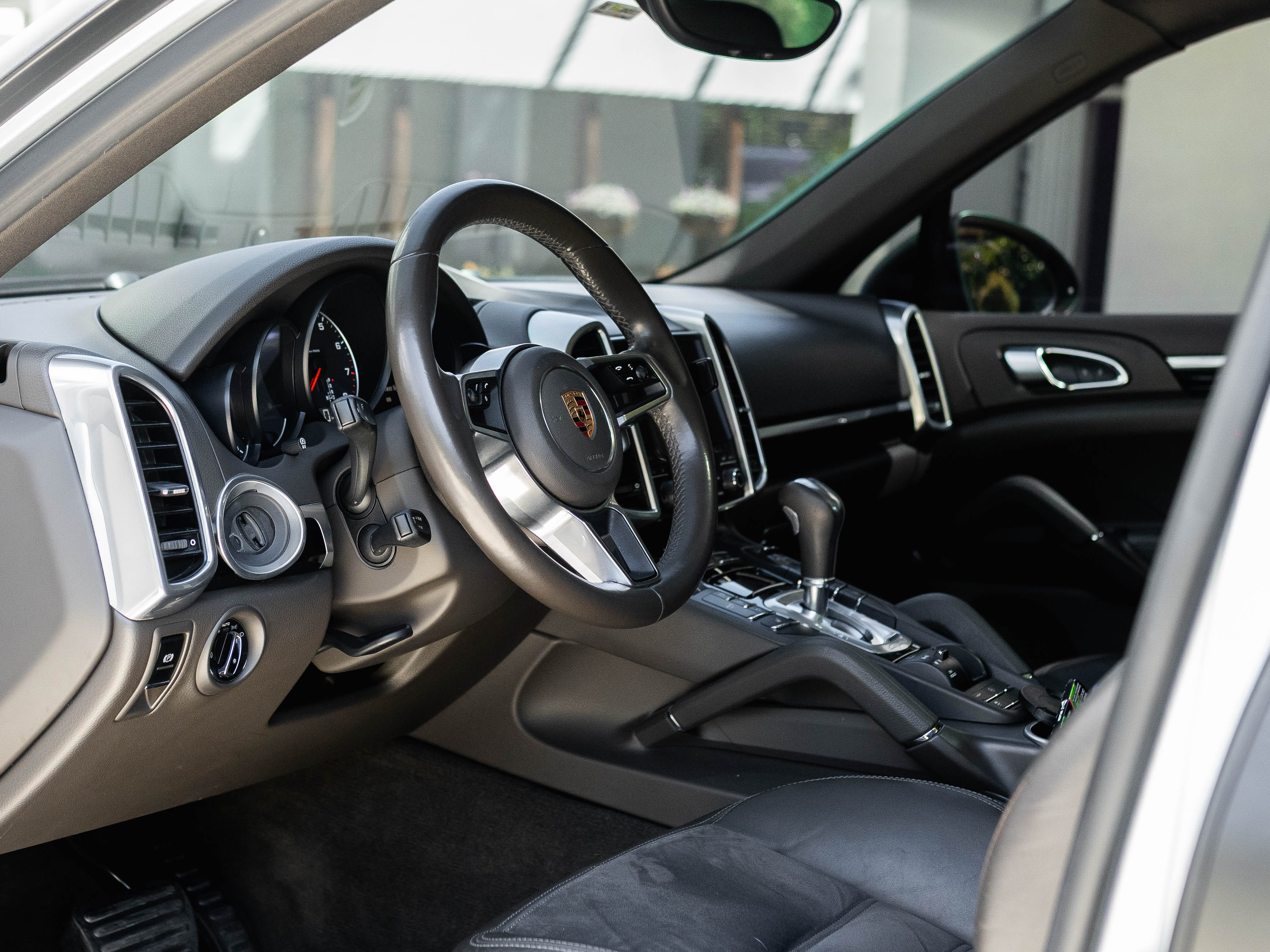 Porsche Cayenne Platinum Edition 2017