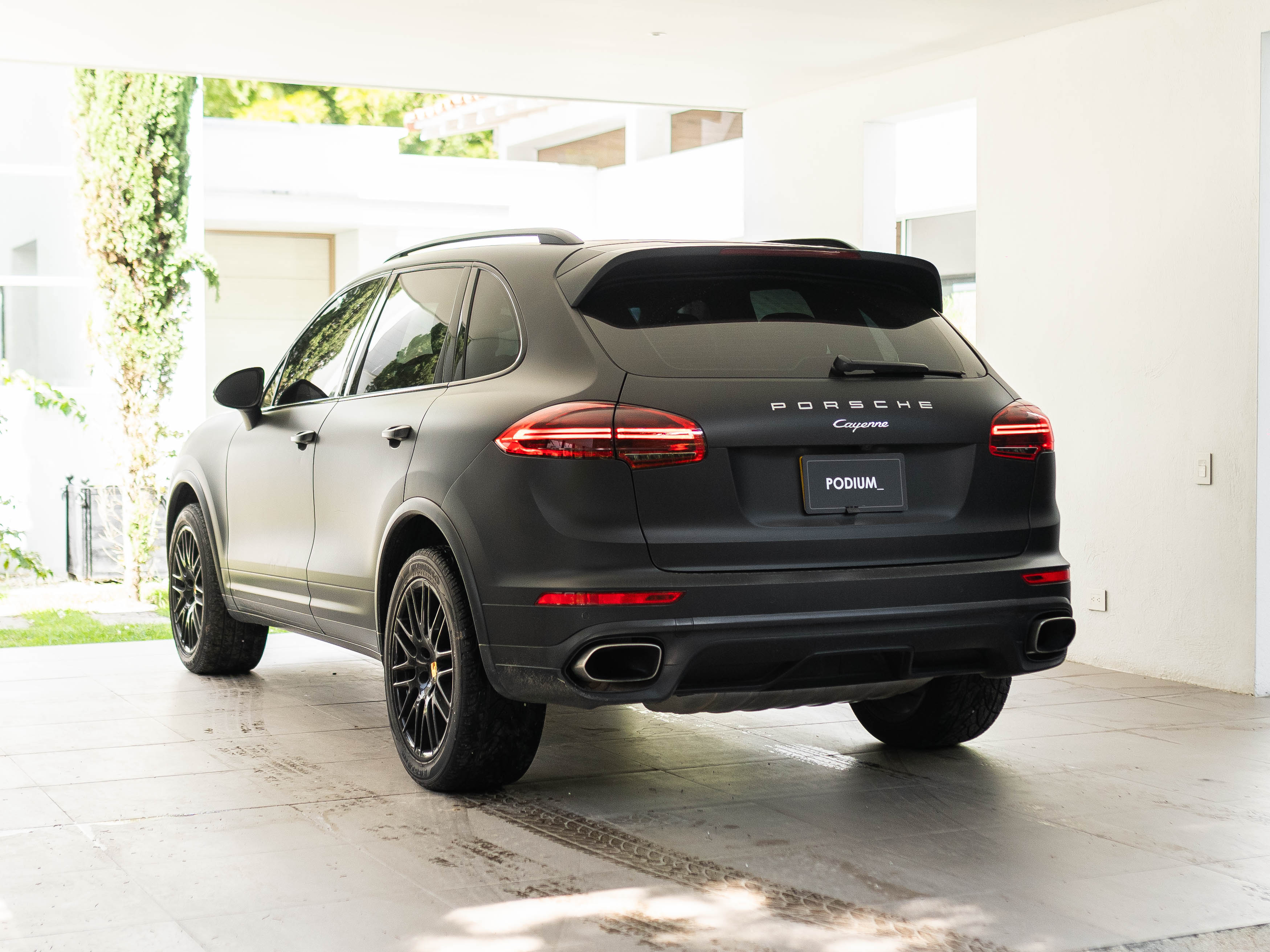 Porsche Cayenne Platinum Edition 2017