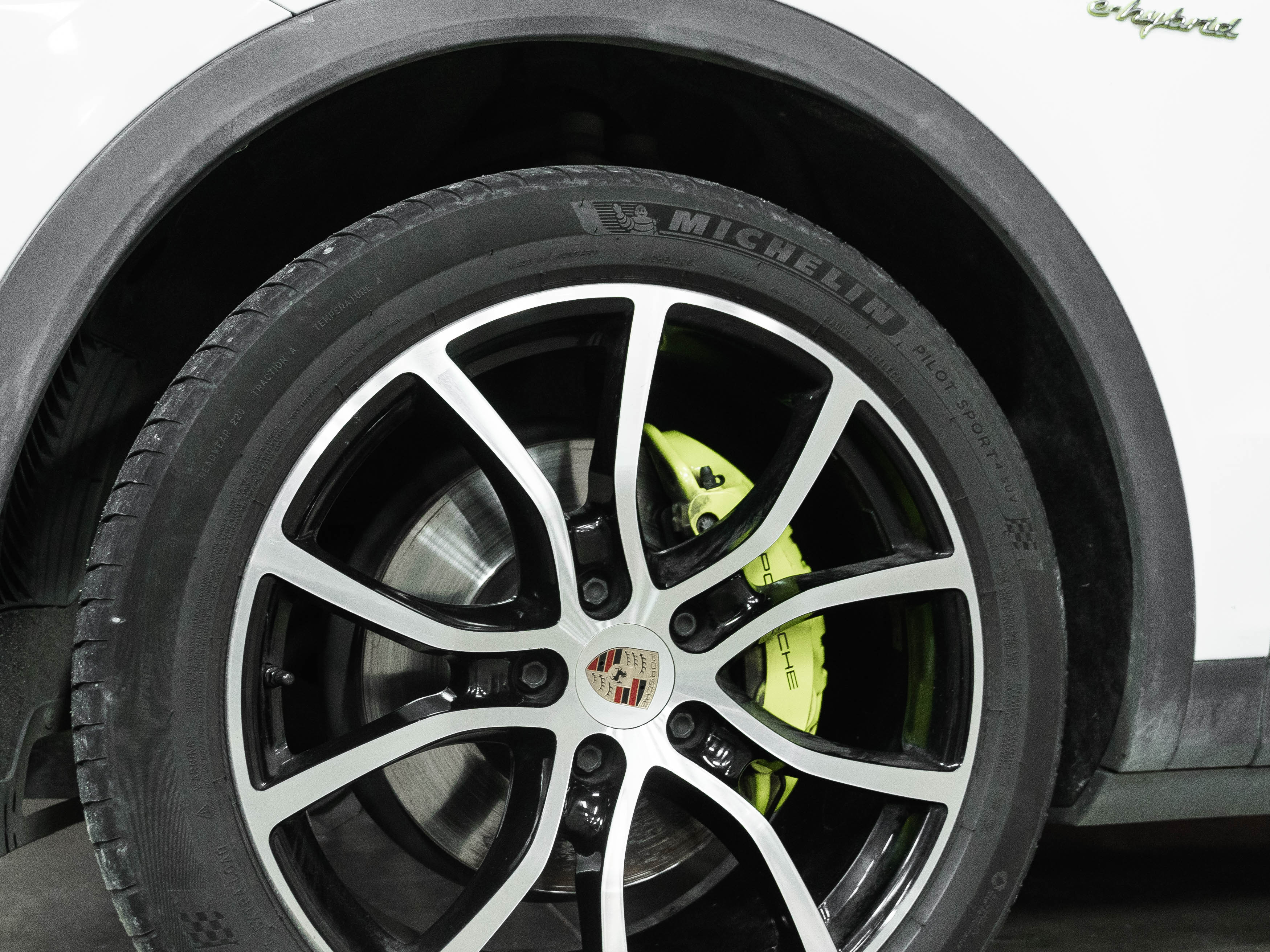 Porsche Cayenne E-Hybrid 2021