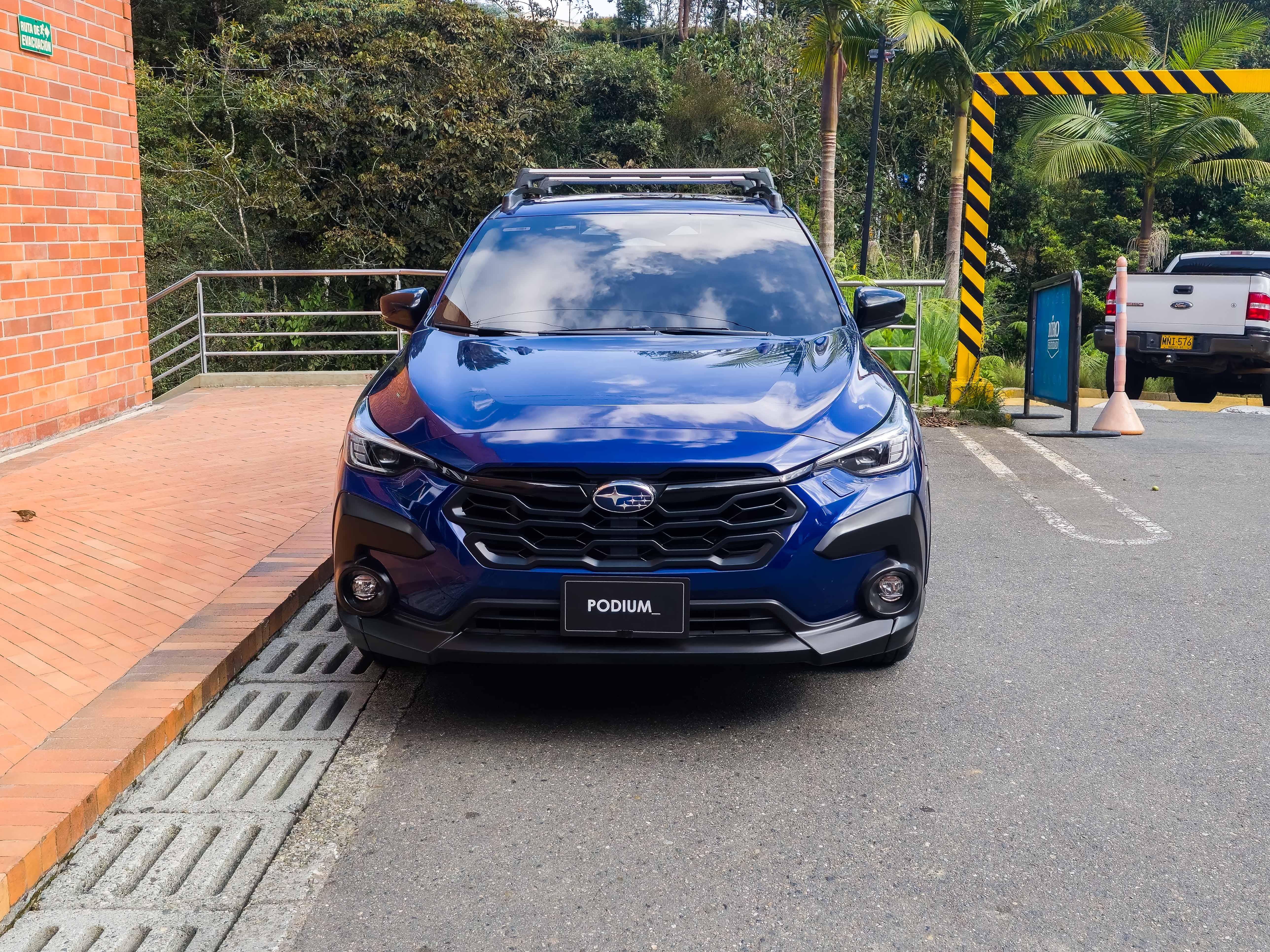 Subaru Cross Trek 2.0 Premium Hybrid 2024