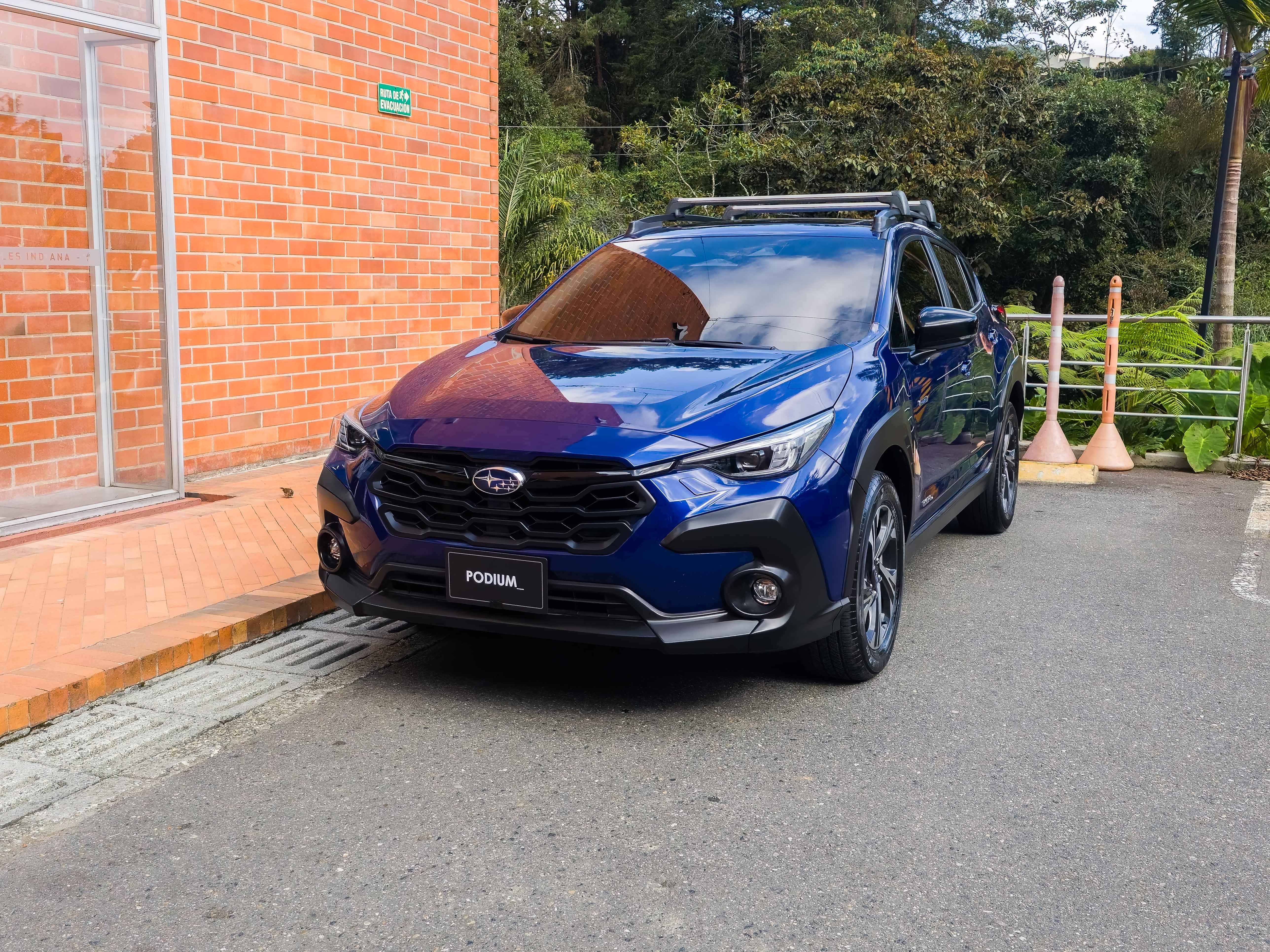 Subaru Cross Trek 2.0 Premium Hybrid 2024