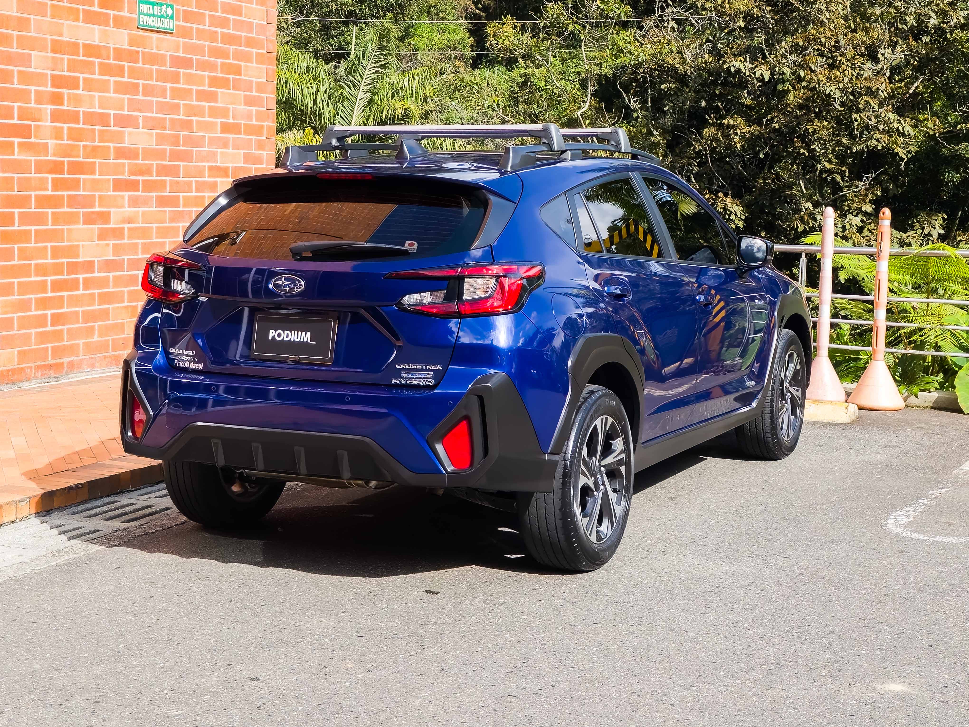 Subaru Cross Trek 2.0 Premium Hybrid 2024