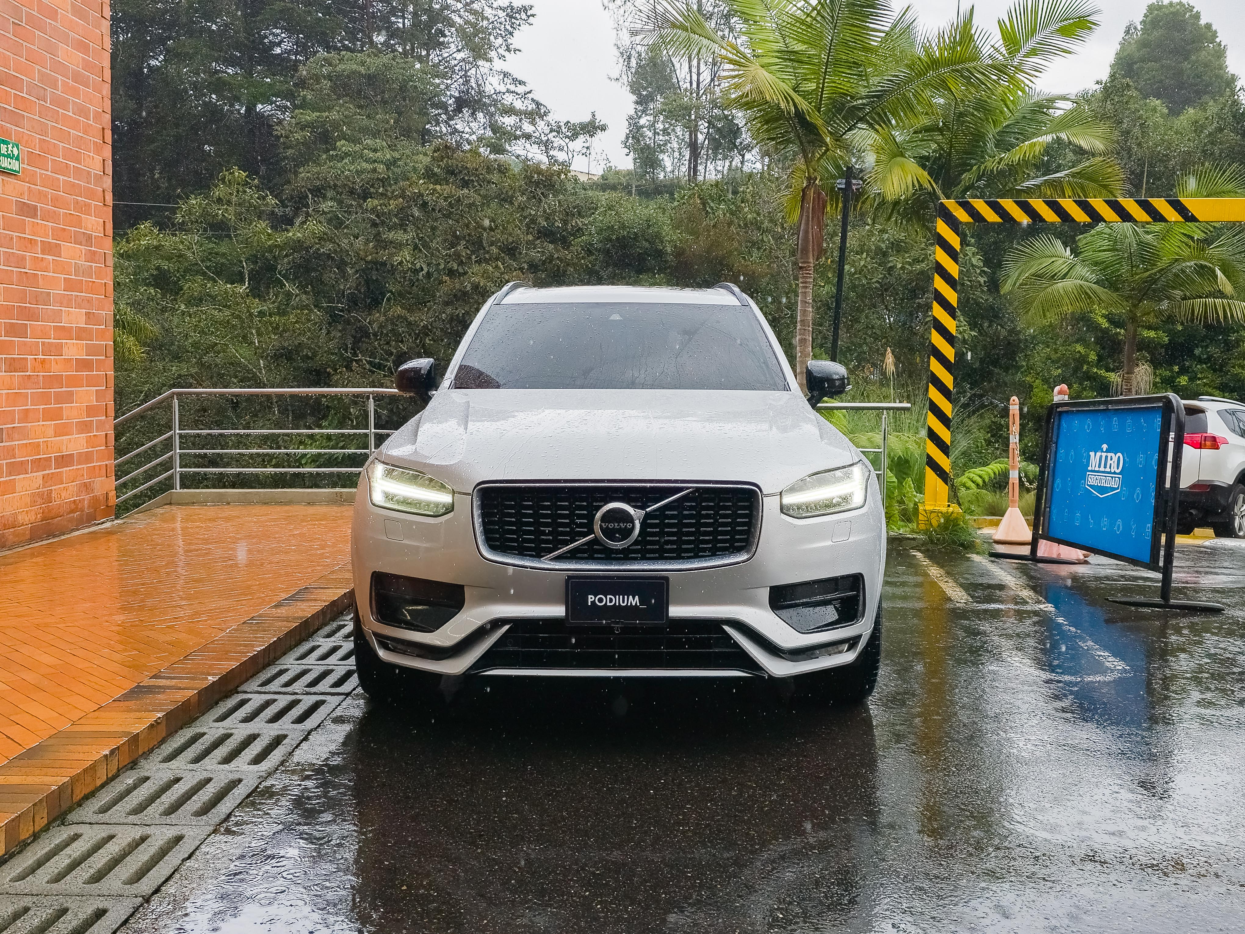 Volvo Volvo Xc90 2.0 T6 Awd R-Design 2020