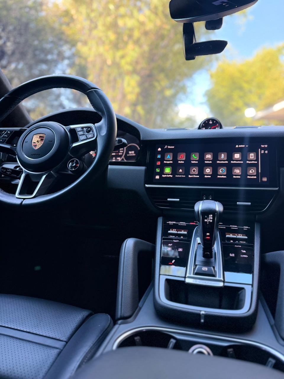 Porsche Cayenne Coupe Platinum Edition 2023