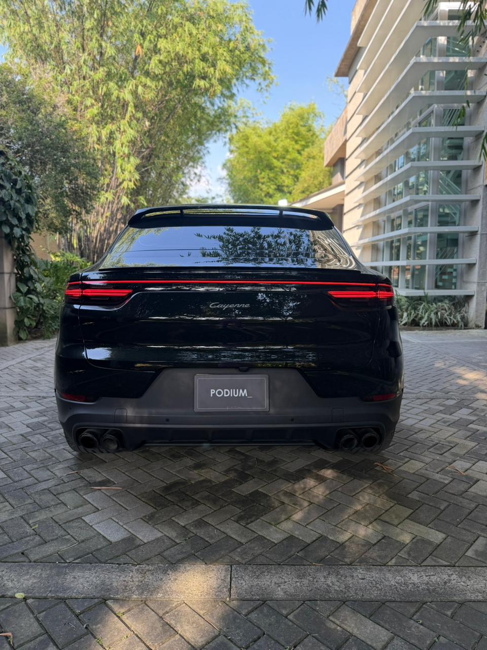 Porsche Cayenne Coupe Platinum Edition 2023