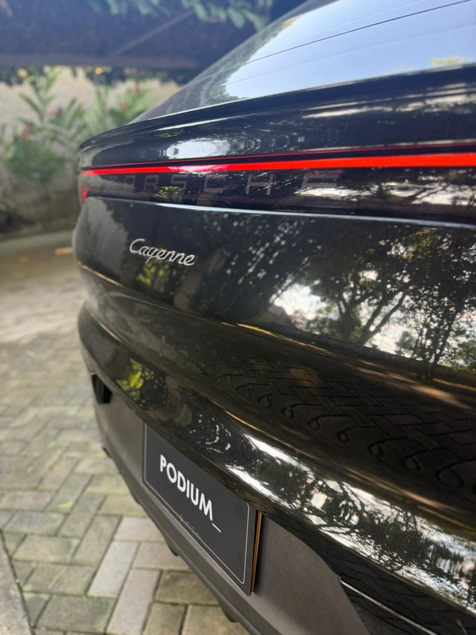 Porsche Cayenne Coupe Platinum Edition 2023