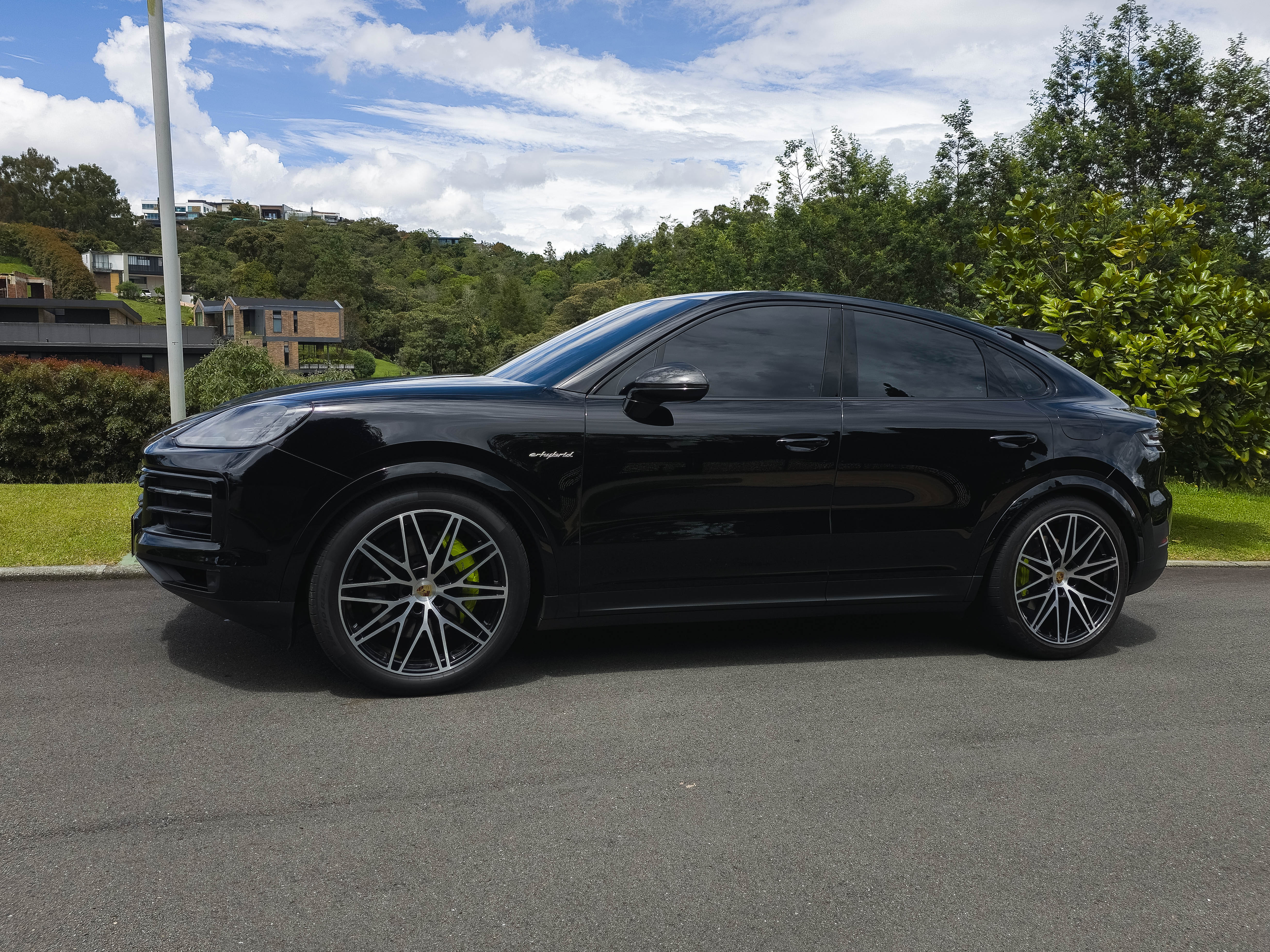 Porsche Cayenne 3.0 E-Hybrid 2024