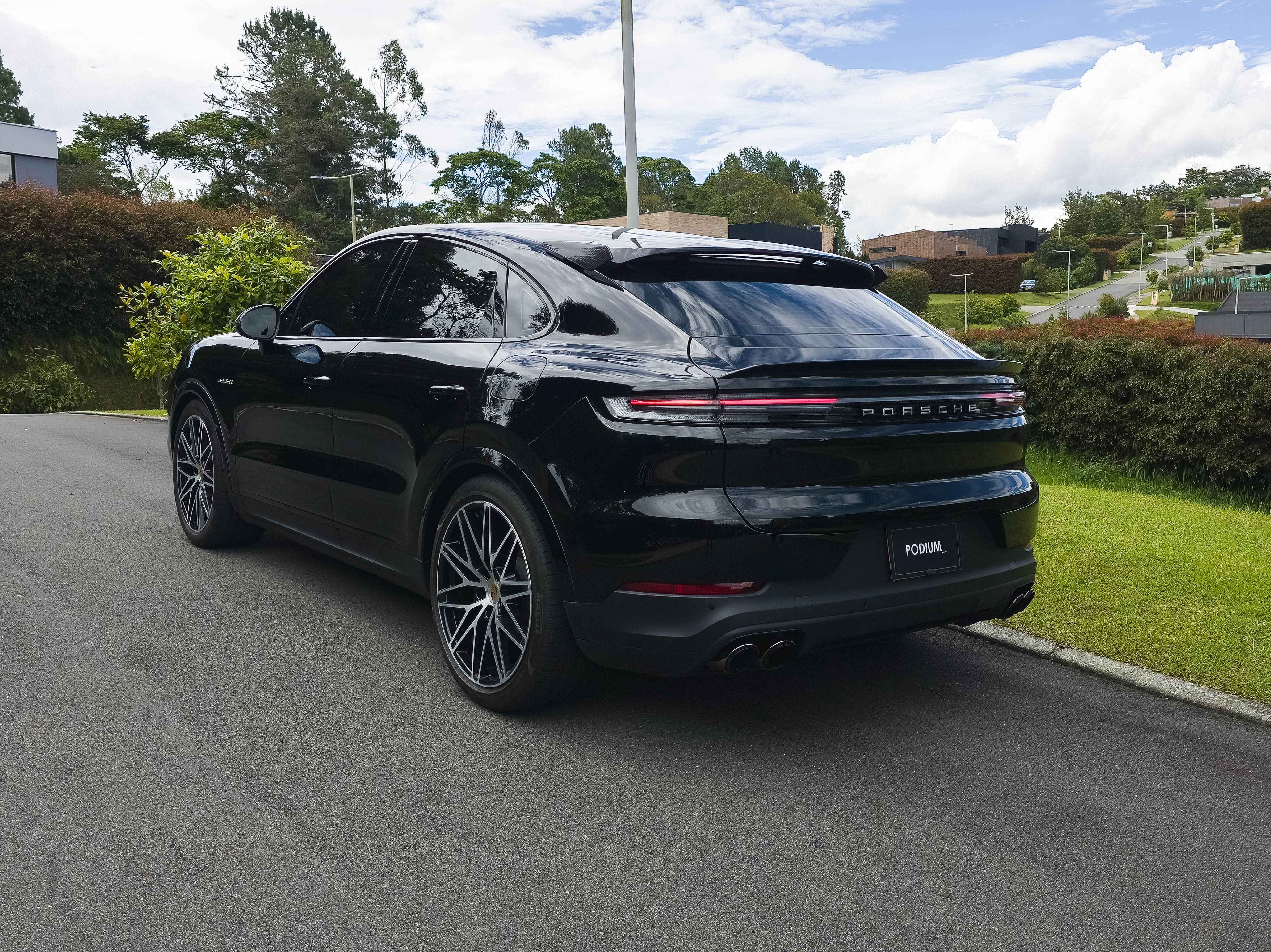 Porsche Cayenne 3.0 E-Hybrid 2024