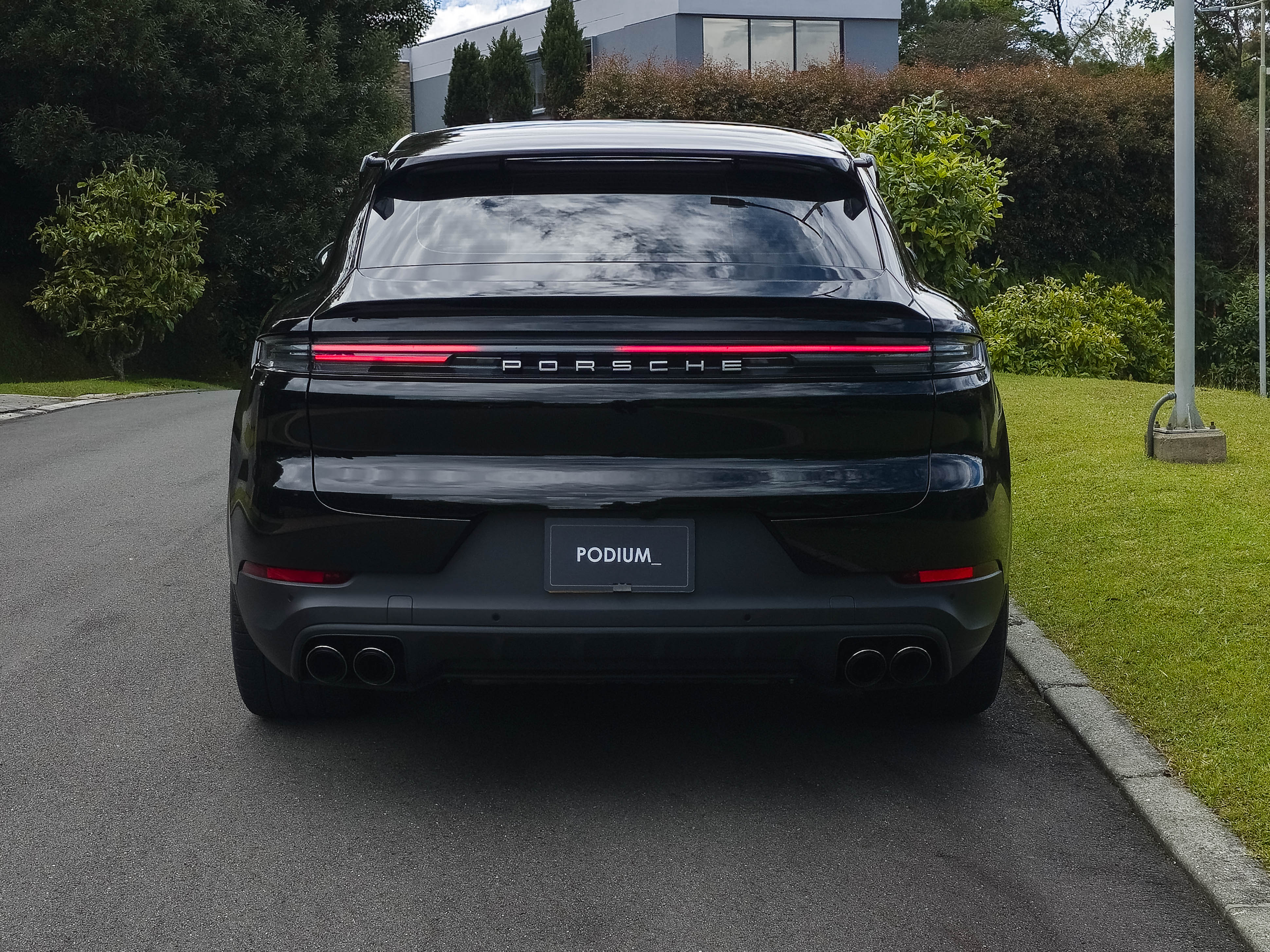 Porsche Cayenne 3.0 E-Hybrid 2024