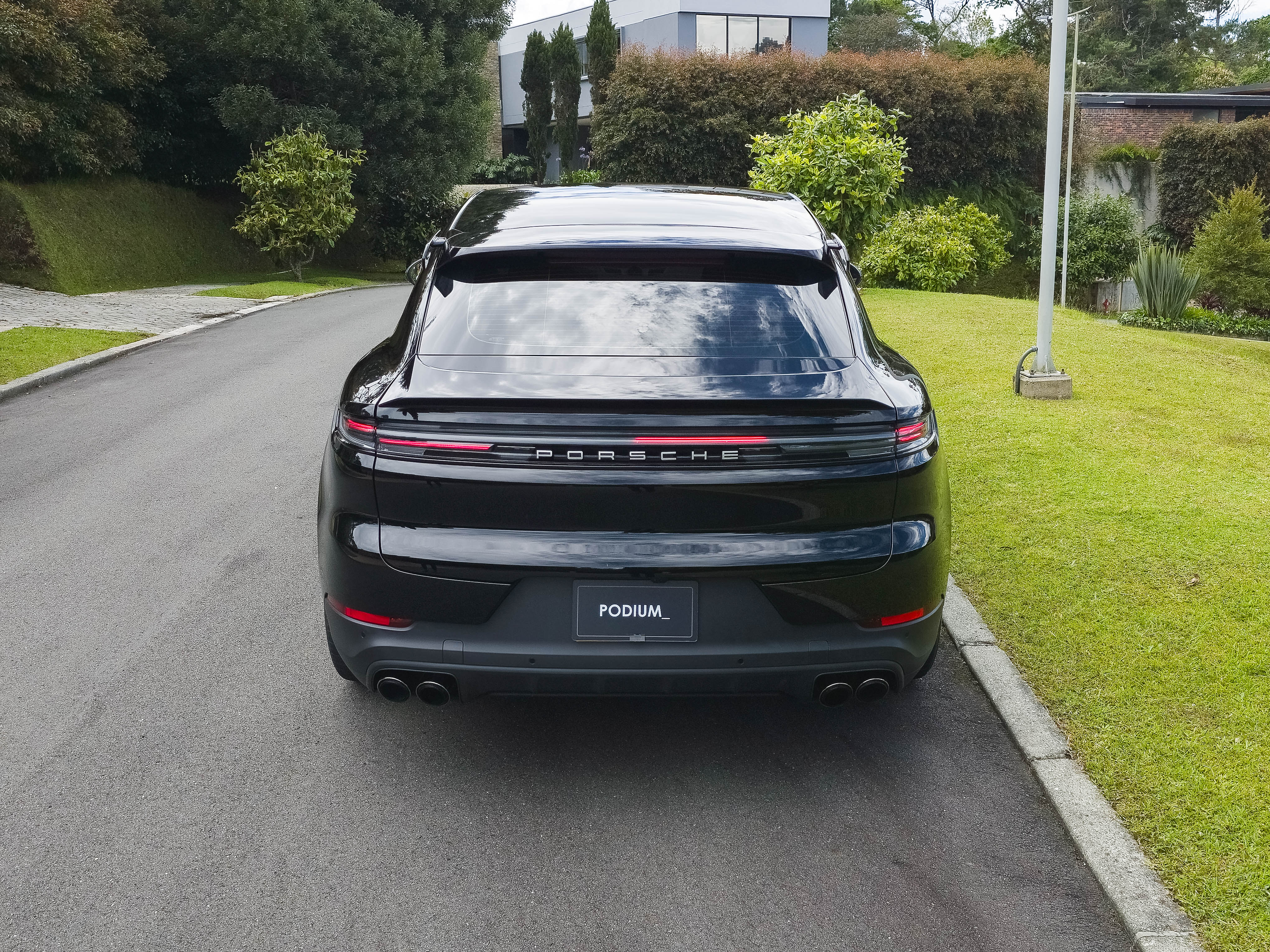 Porsche Cayenne 3.0 E-Hybrid 2024