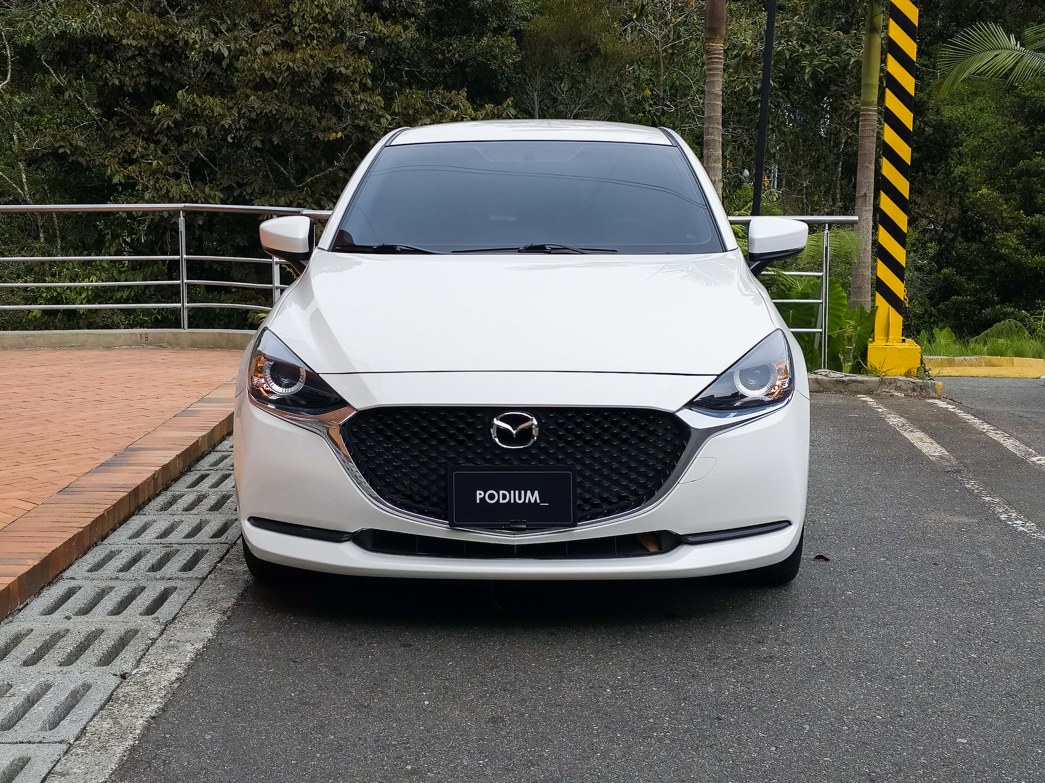 Mazda 2 Touring 2023 - Foto 2