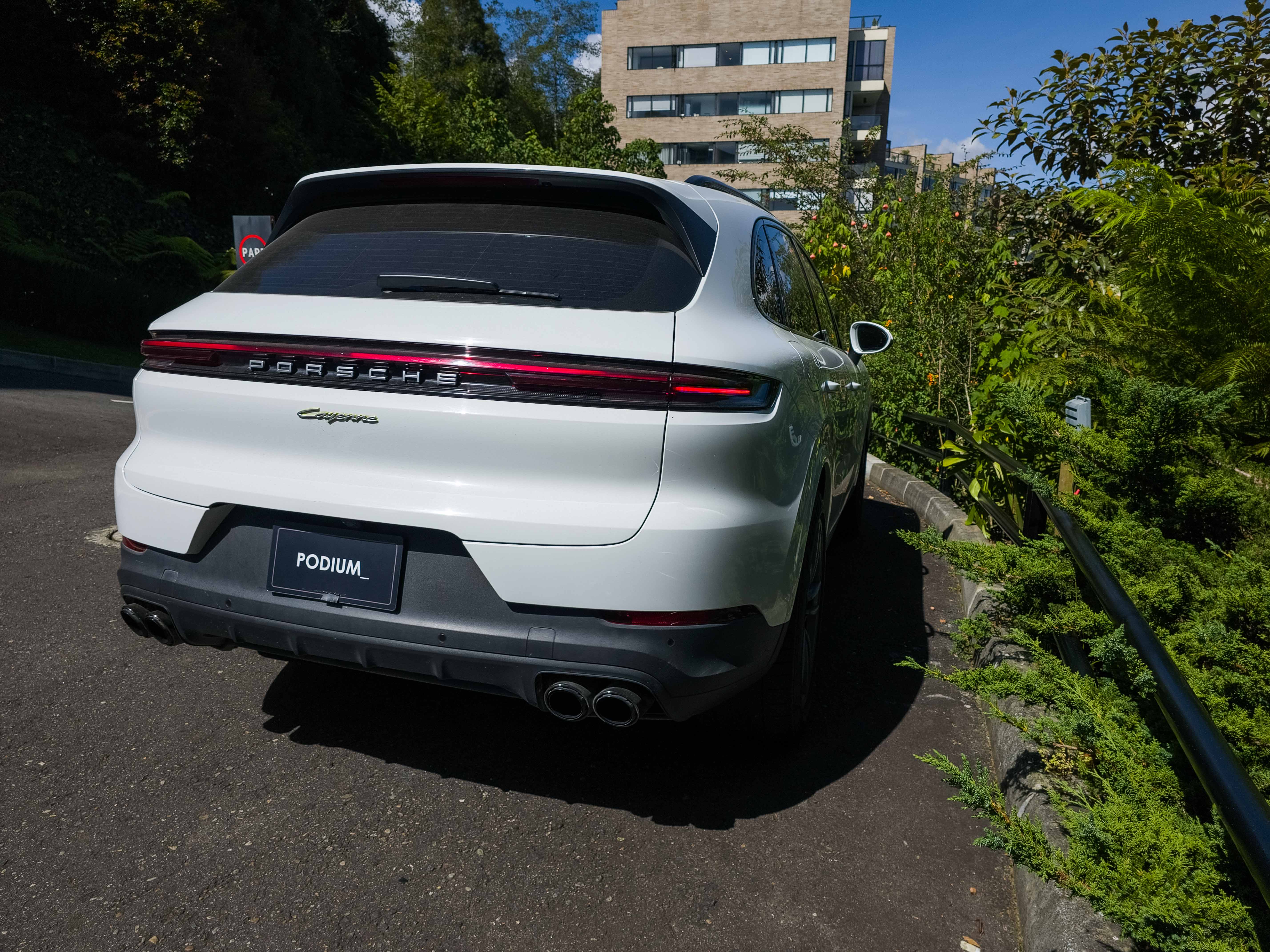 Porsche Cayenne E-Hybrid 2024 - Foto 13