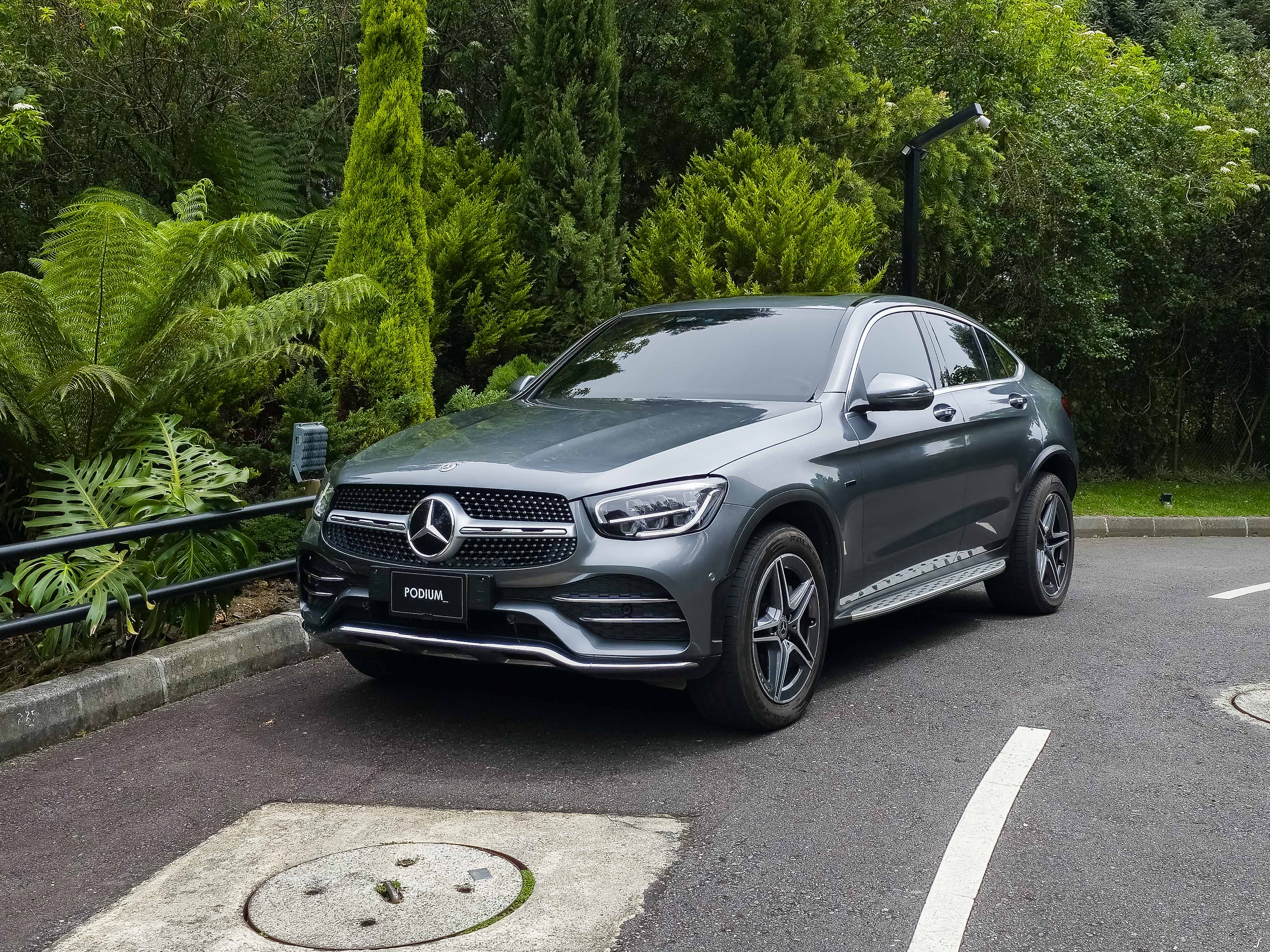 Mercedes Benz GLC300e Coupe 2022 - Foto 3