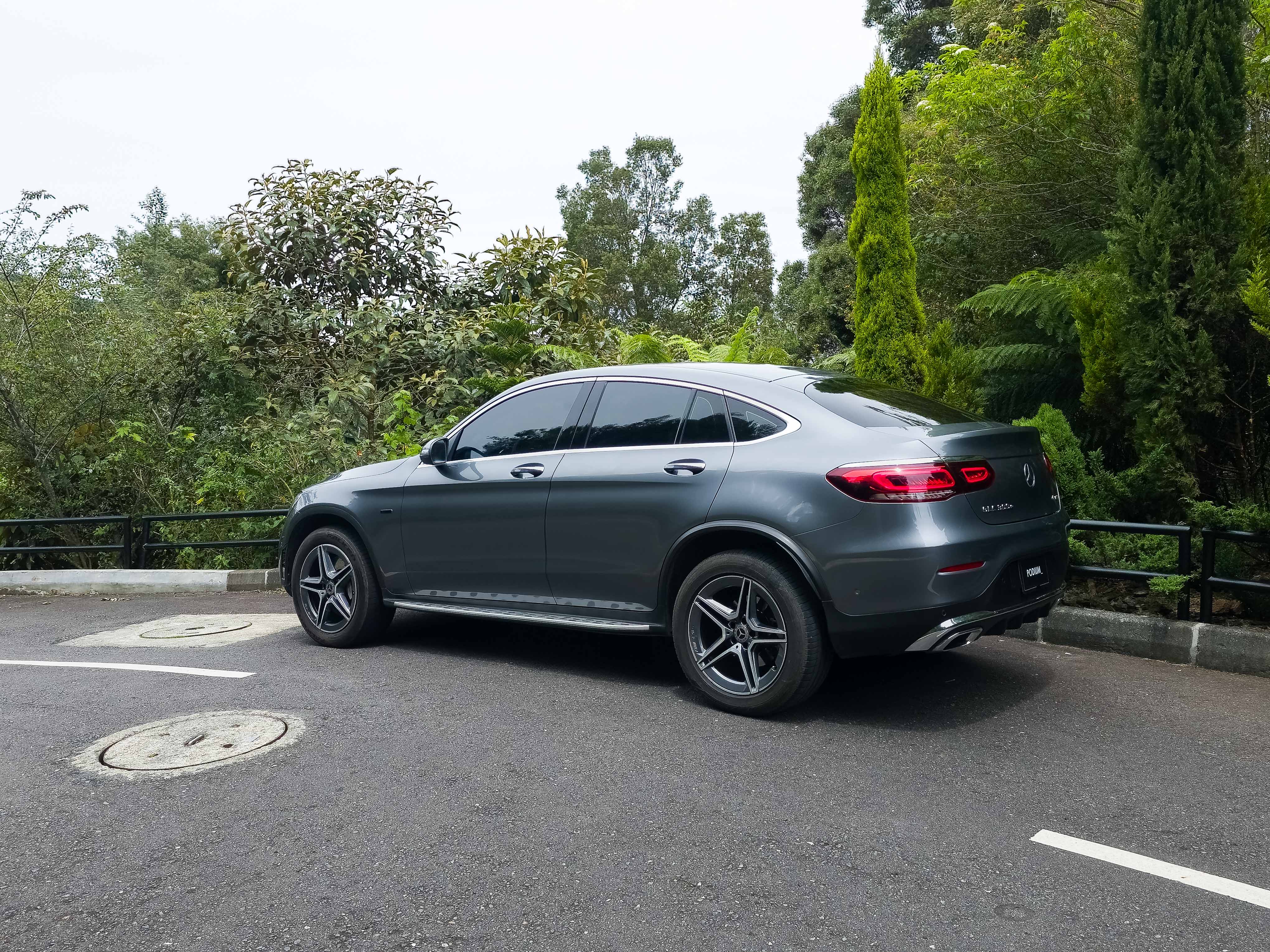 Mercedes Benz GLC300e Coupe 2022 - Foto 9