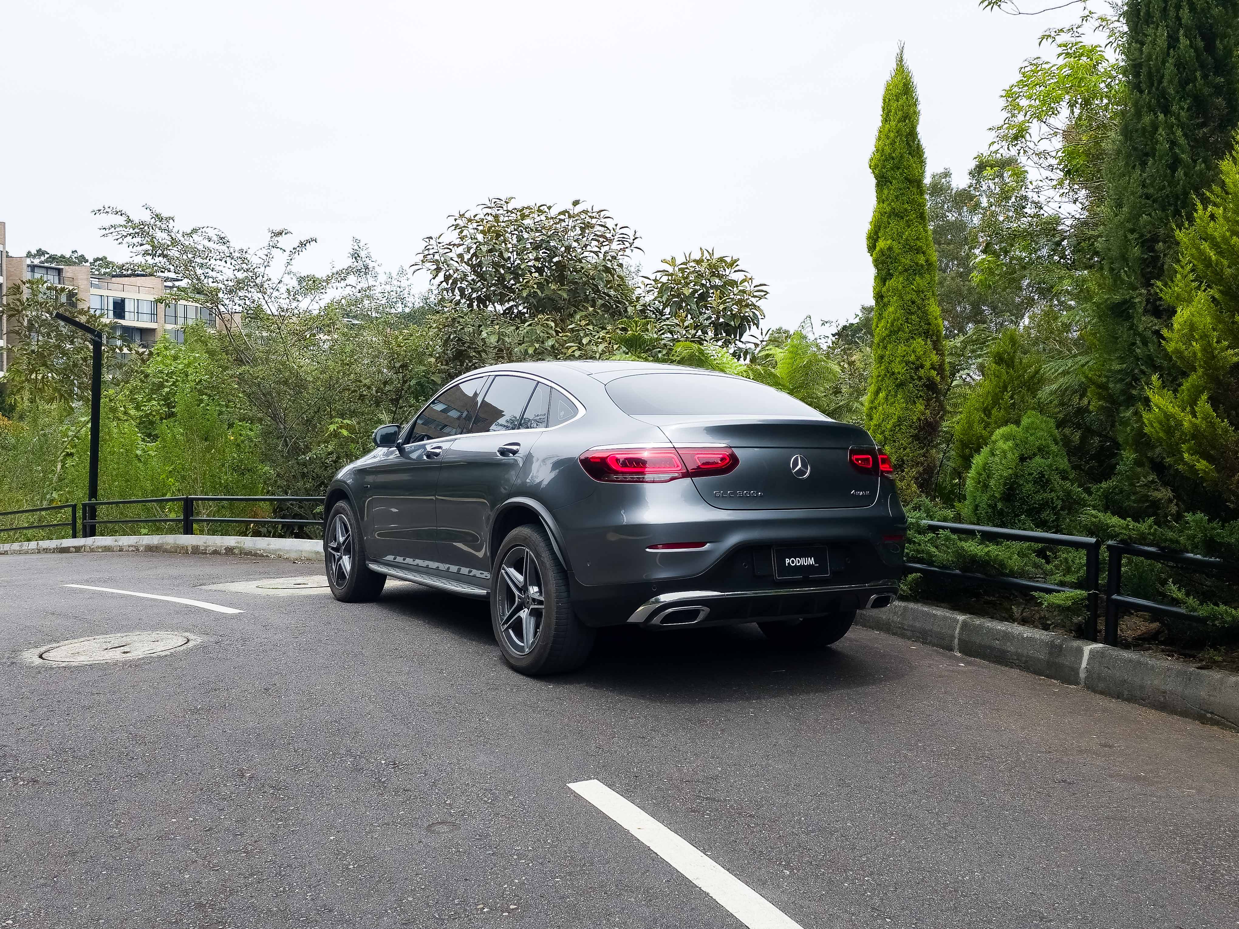 Mercedes Benz GLC300e Coupe 2022 - Foto 10