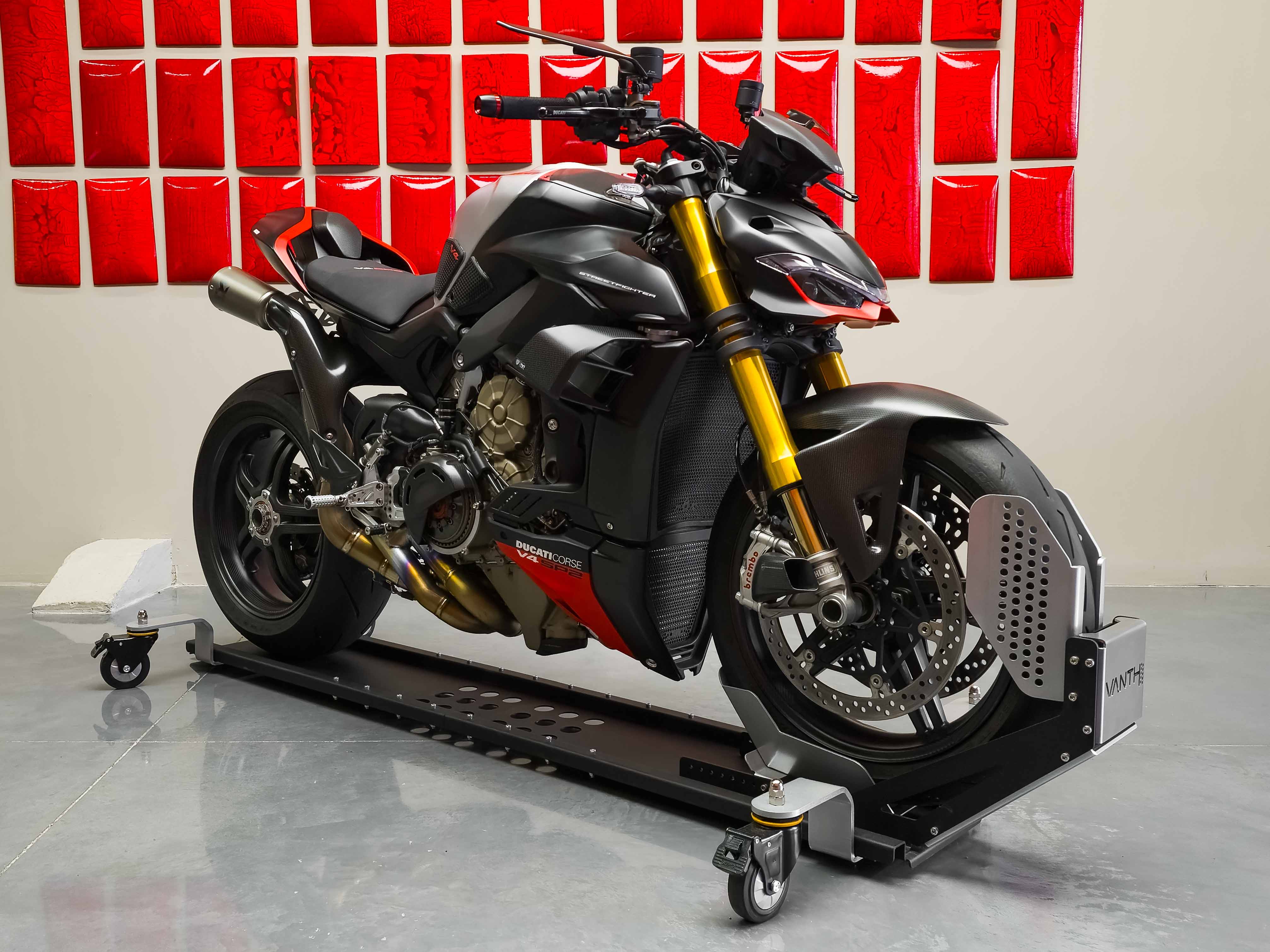 Ducati Street Fighter SP2 2024 - Foto 2