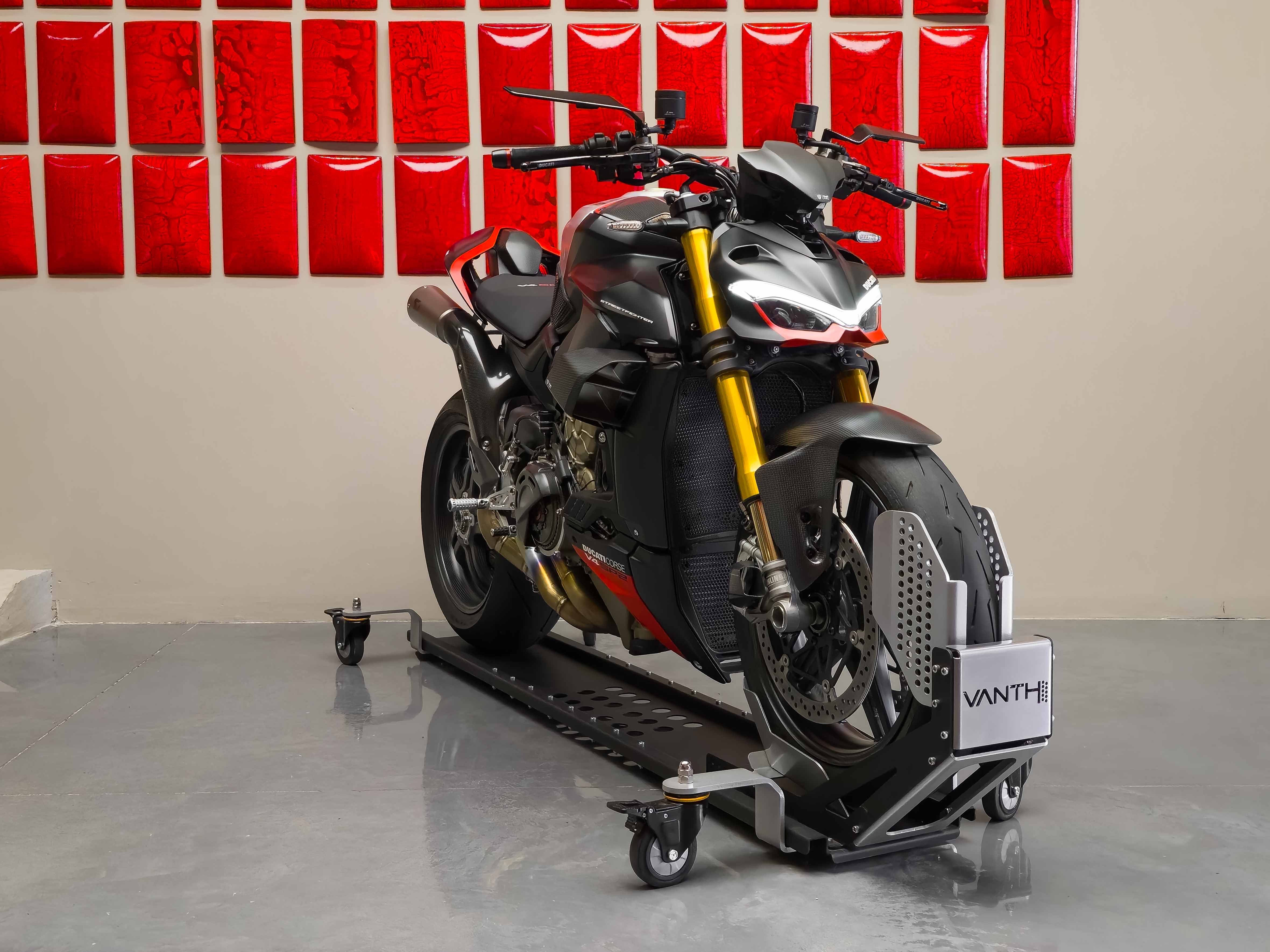 Ducati Street Fighter SP2 2024 - Foto 8