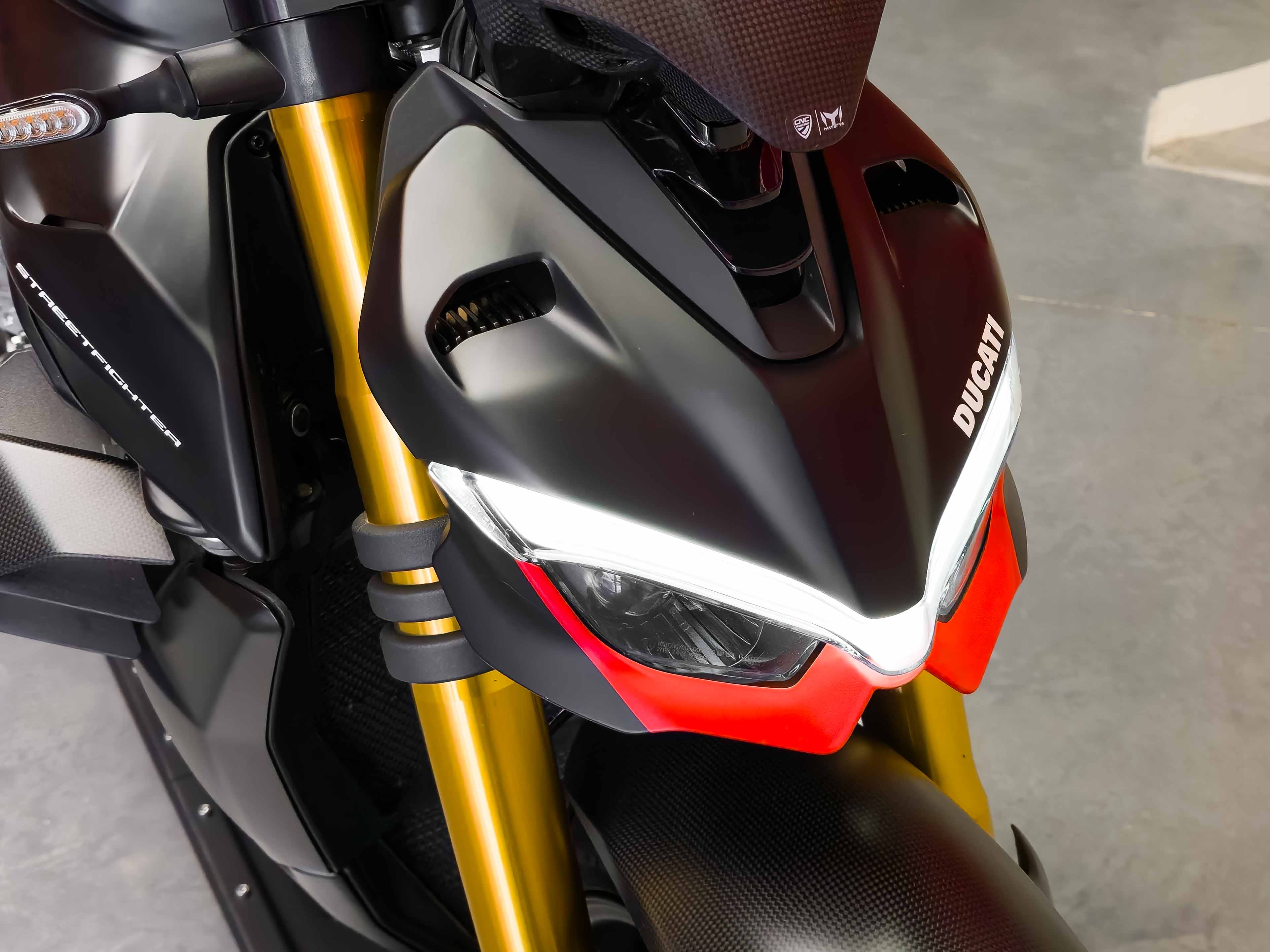Ducati Street Fighter SP2 2024 - Foto 9