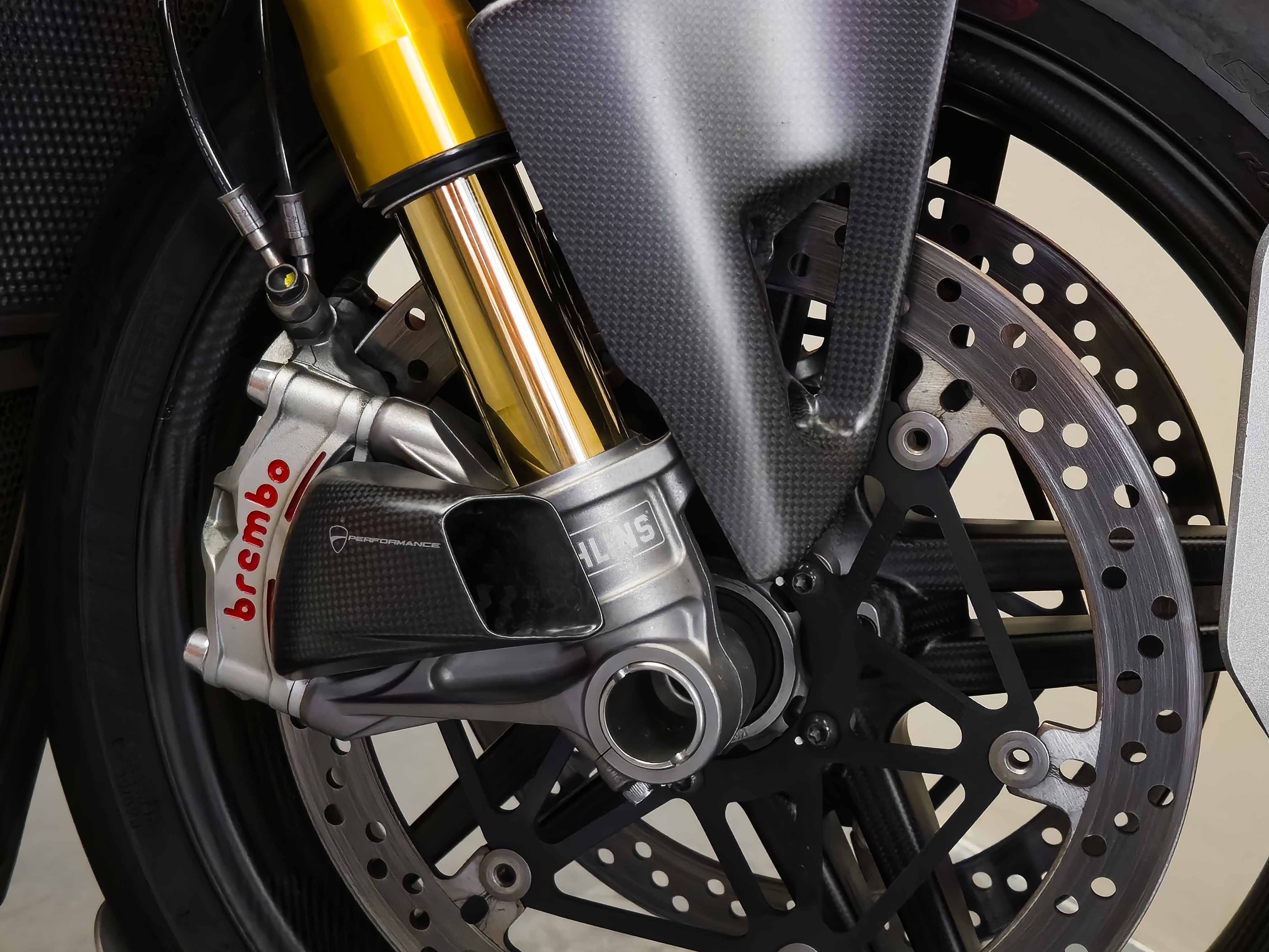 Ducati Street Fighter SP2 2024 - Foto 12