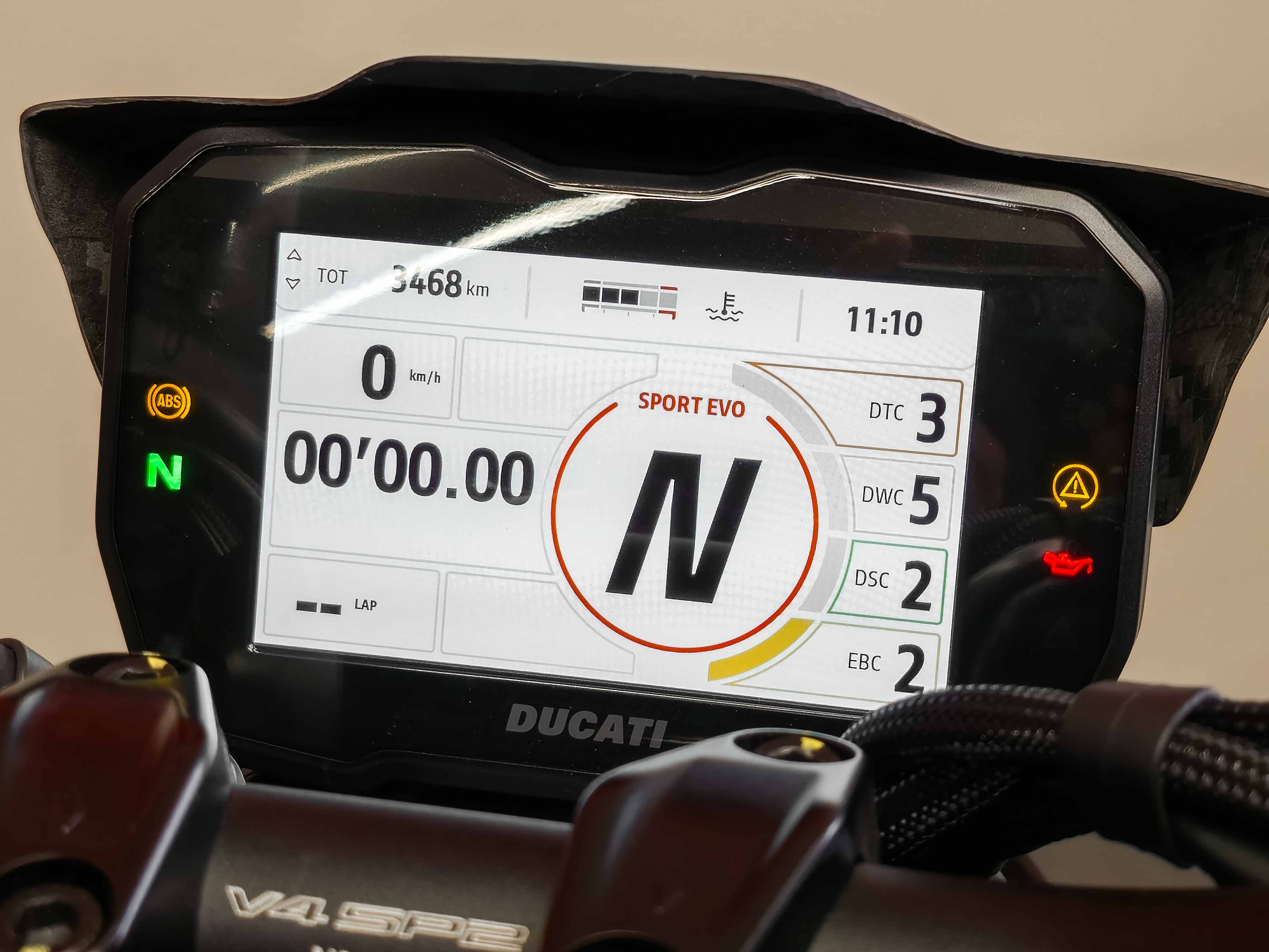 Ducati Street Fighter SP2 2024 - Foto 14