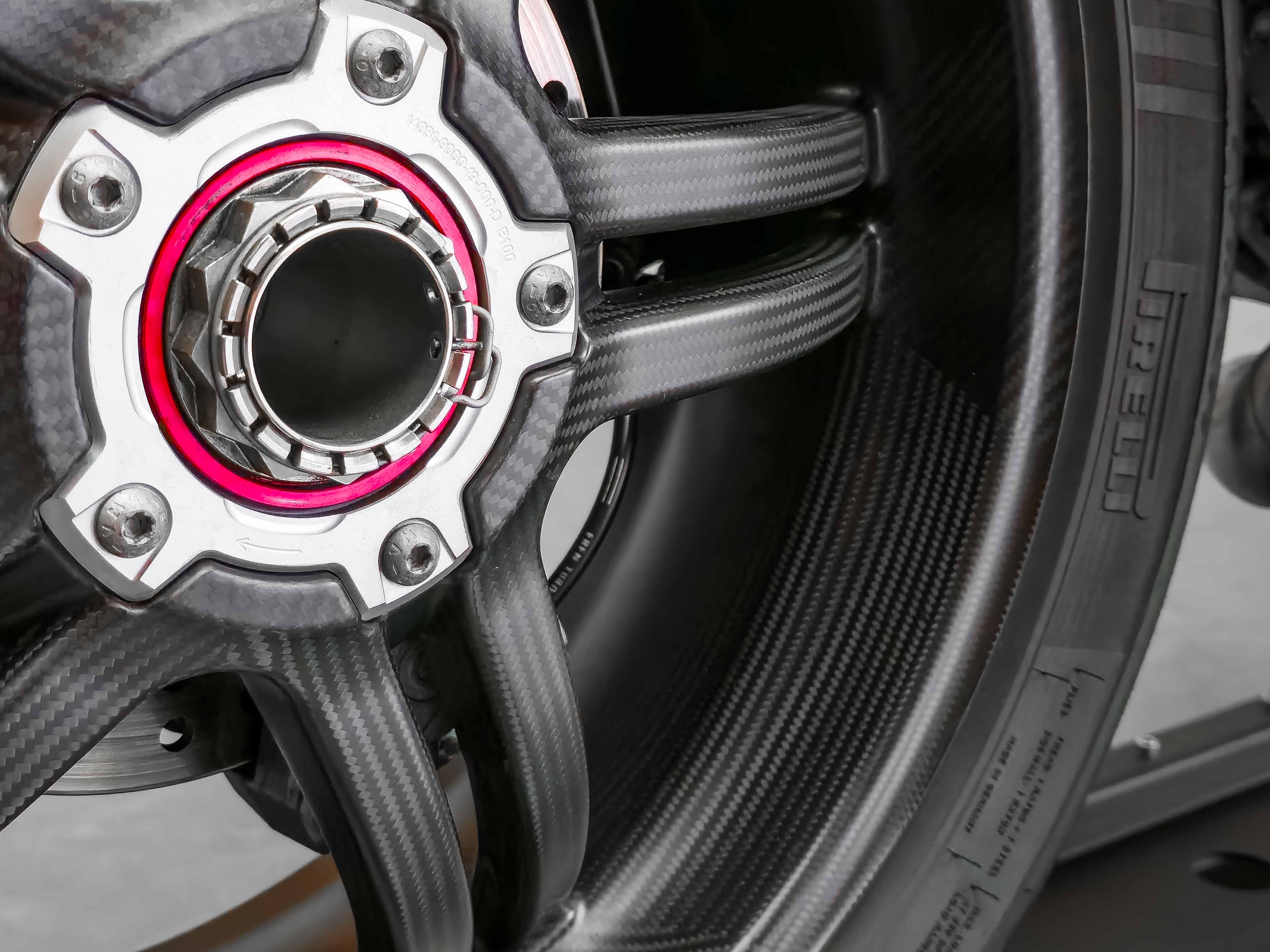 Ducati Street Fighter SP2 2024 - Foto 21