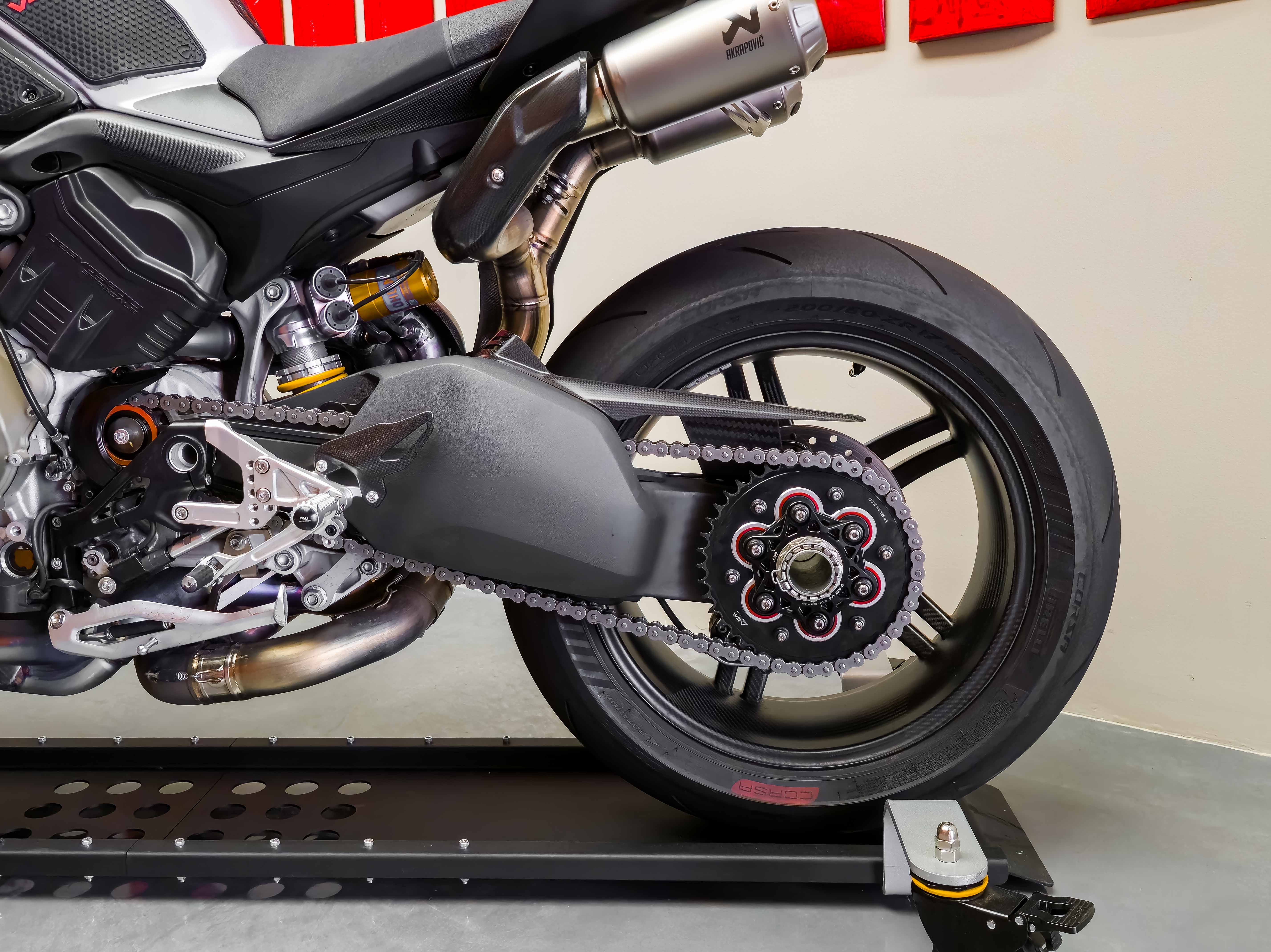 Ducati Street Fighter SP2 2024 - Foto 24