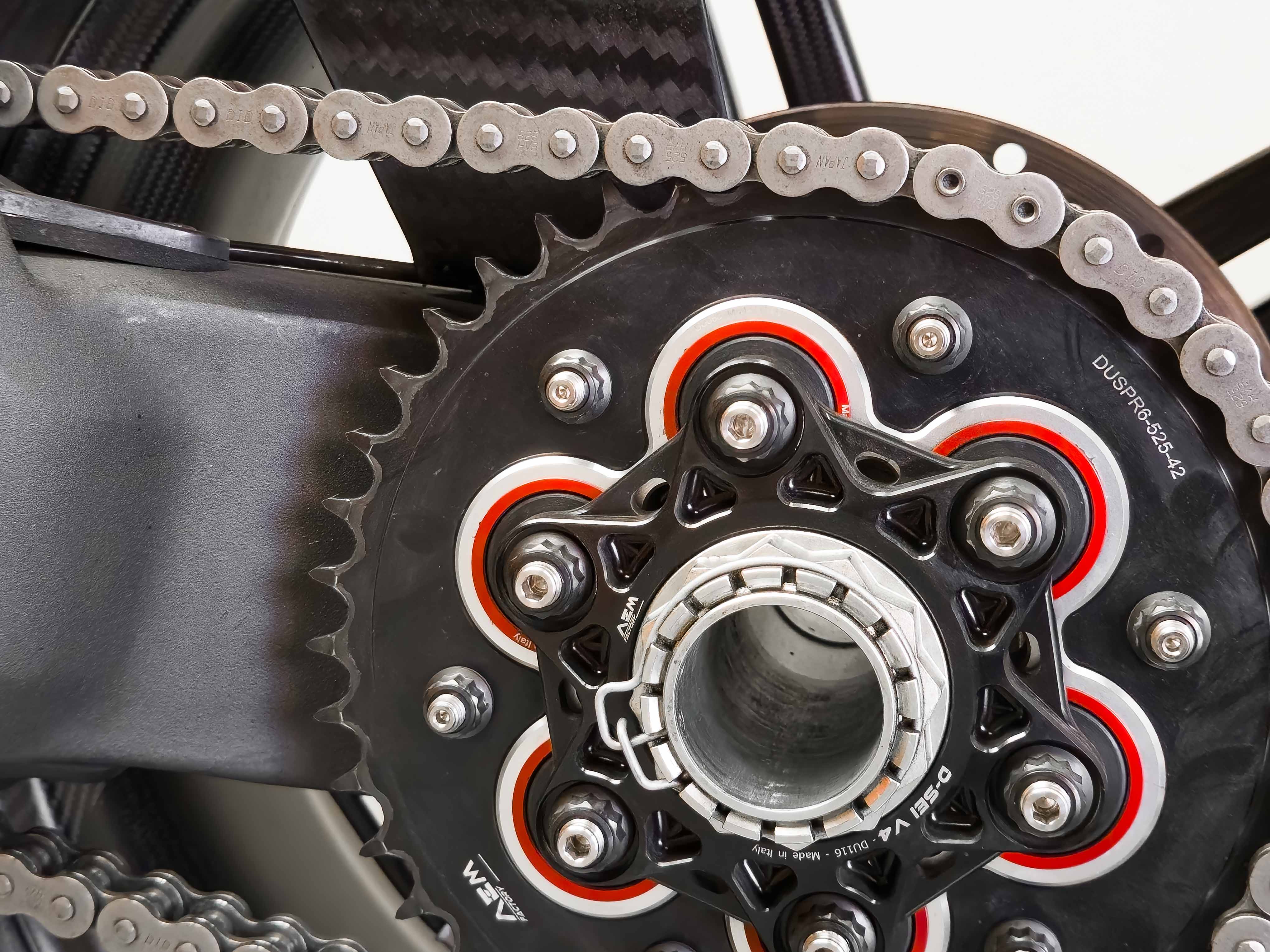 Ducati Street Fighter SP2 2024 - Foto 25