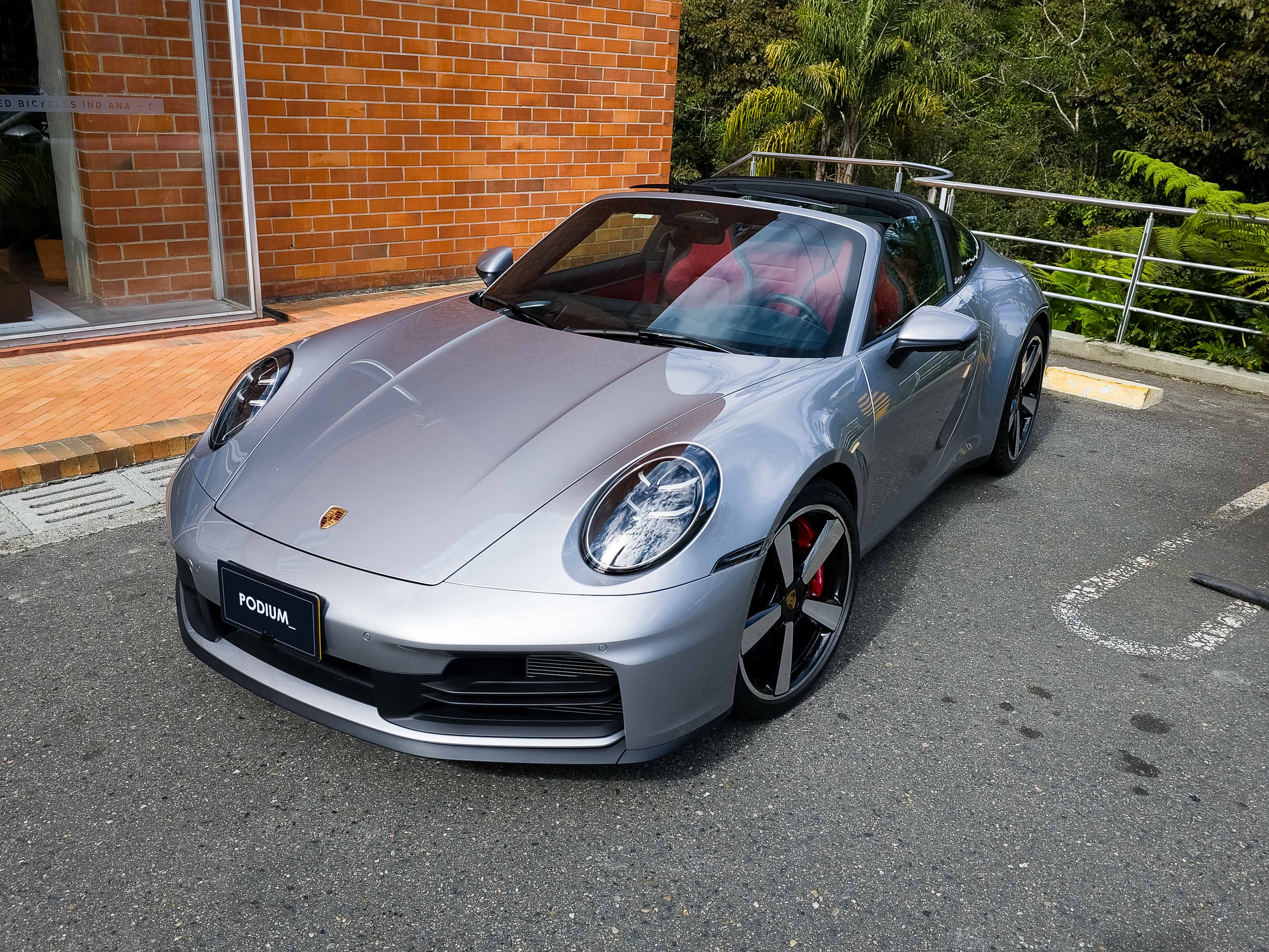 Porsche 911 Targa 4S 2026 - Foto 3
