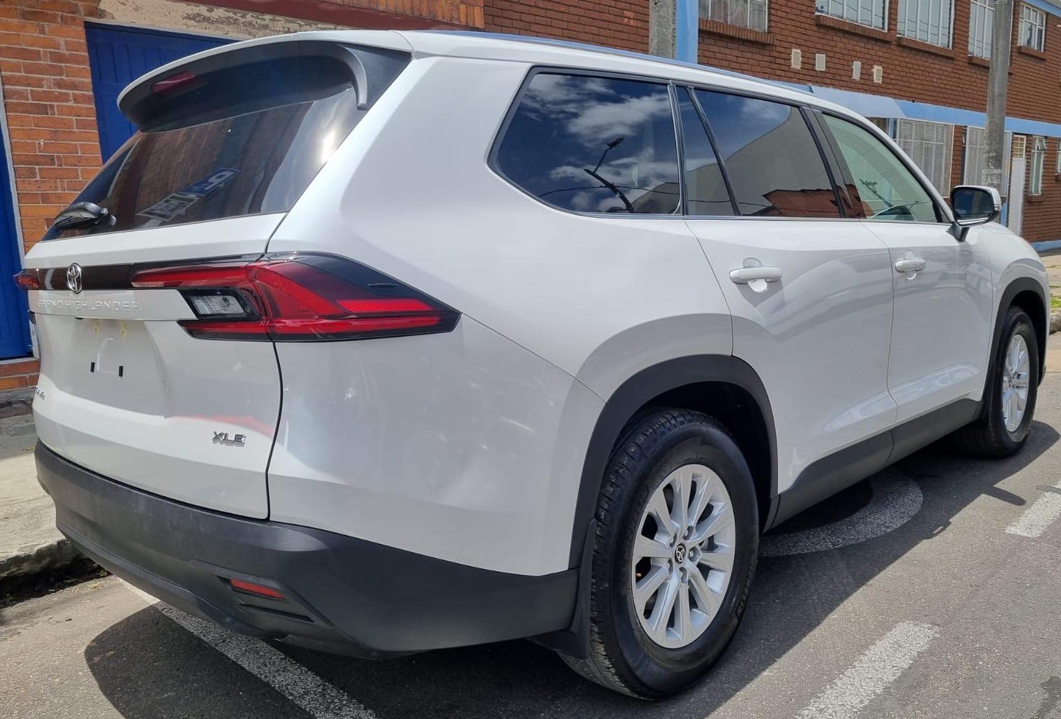 Toyota Grand Highlander Blindaje 2+ 2025 - Foto 11