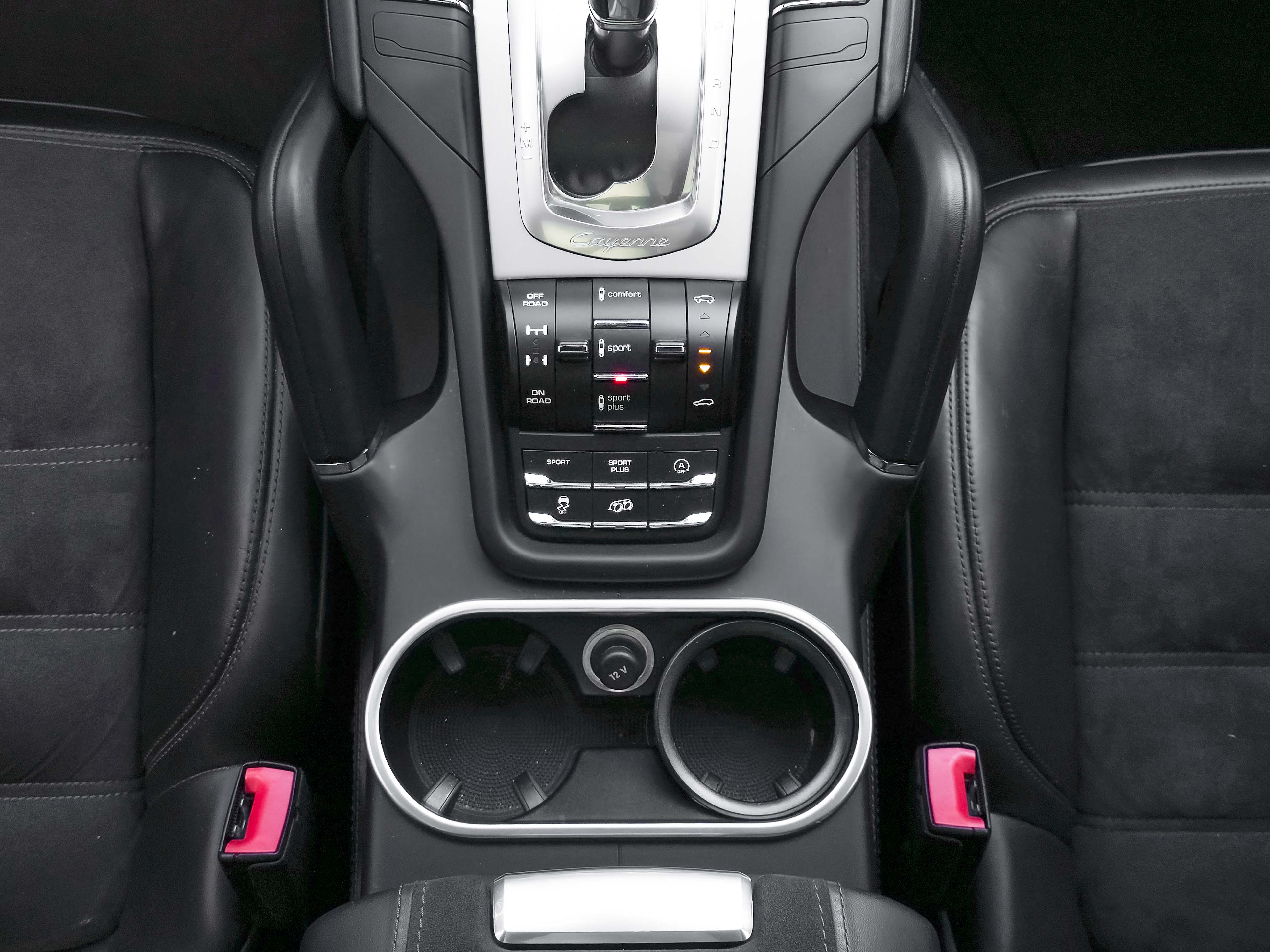 Porsche Cayenne GTS 2018 - Foto 16