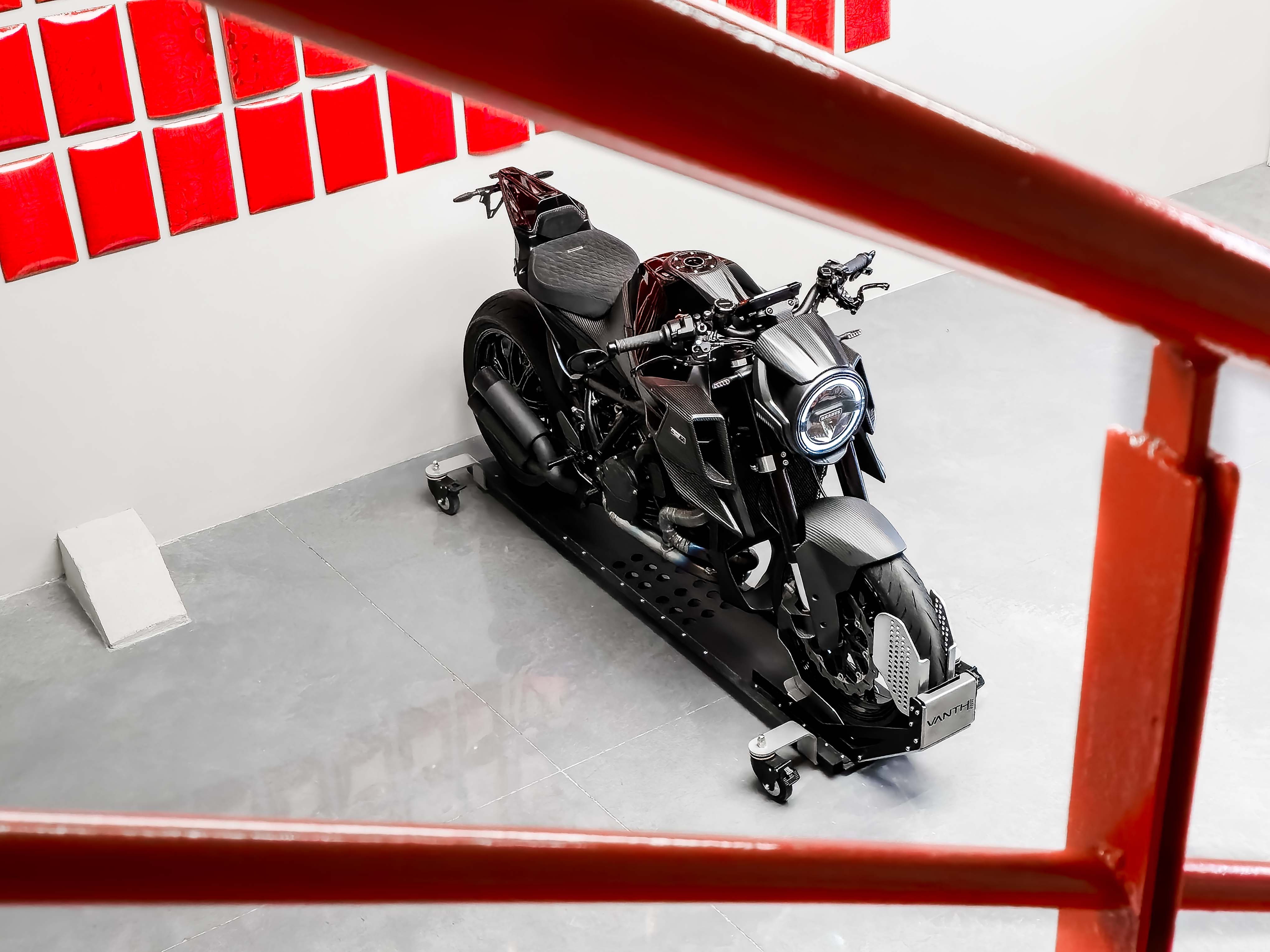 KTM Brabus 1300 R Edition 23 Superblack 2023 - Foto 12