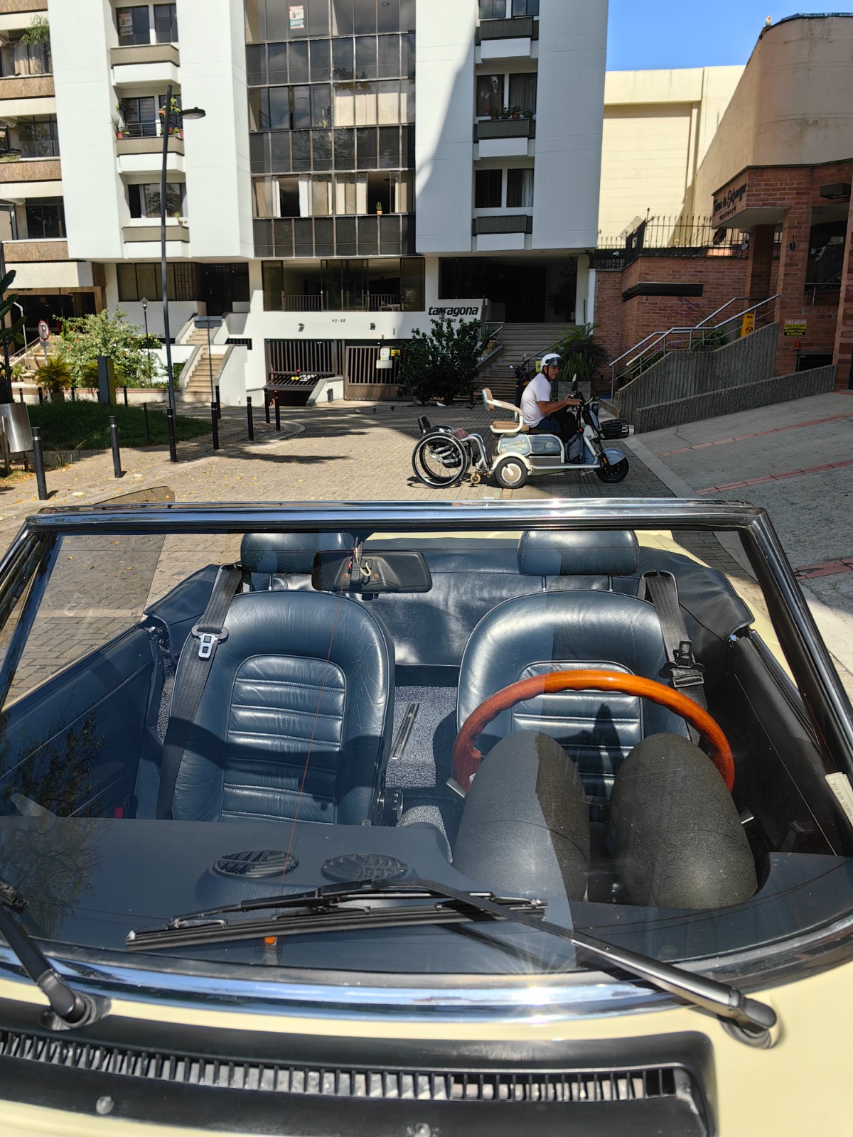 Alfa Romeo Spider Veloce 1983 - Foto 17