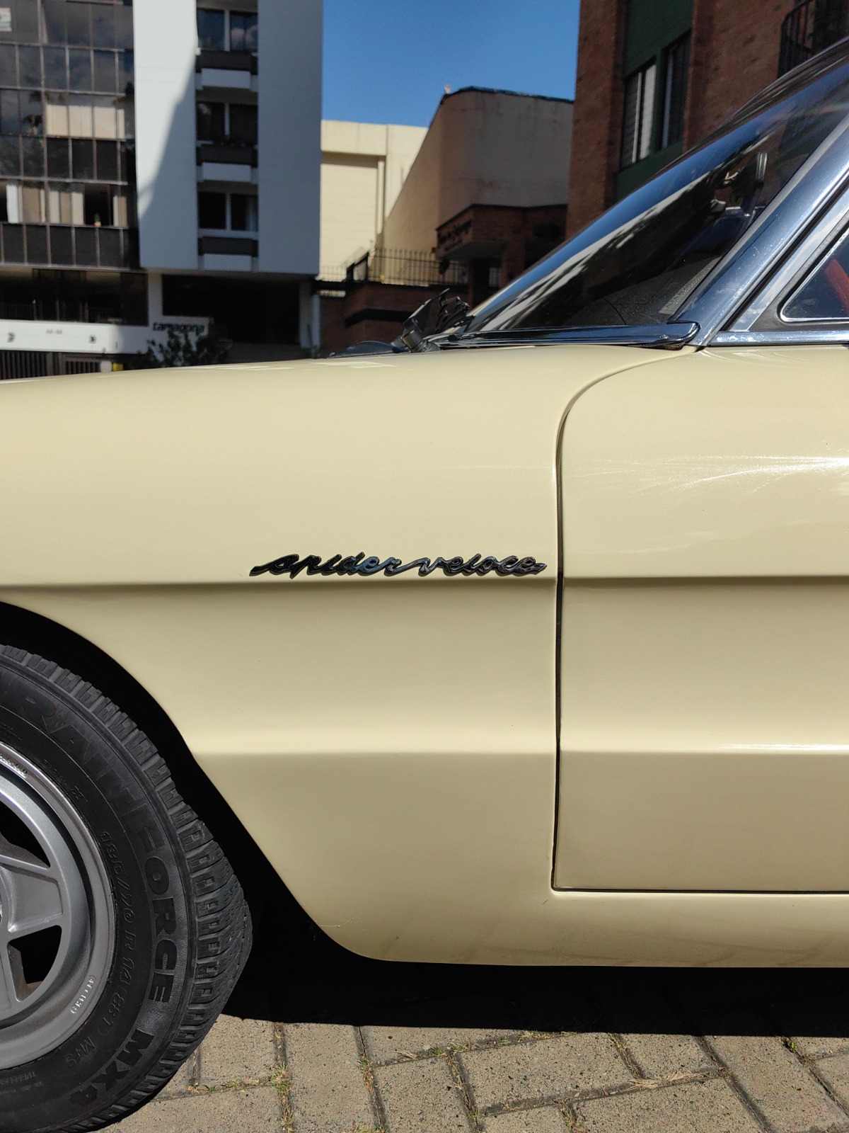 Alfa Romeo Spider Veloce 1983 - Foto 14