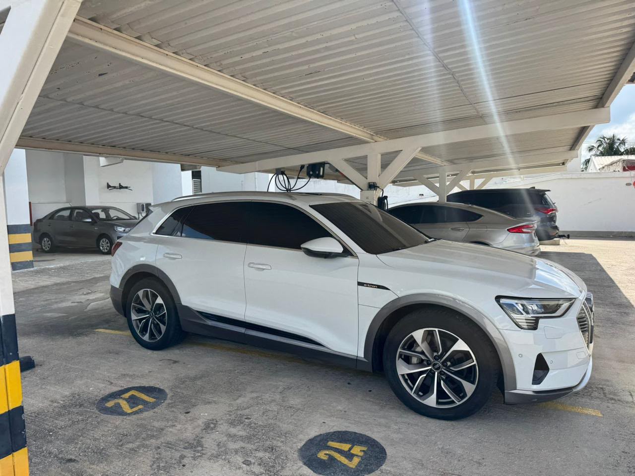 Audi E-tron Prestige 2022 - Foto 7