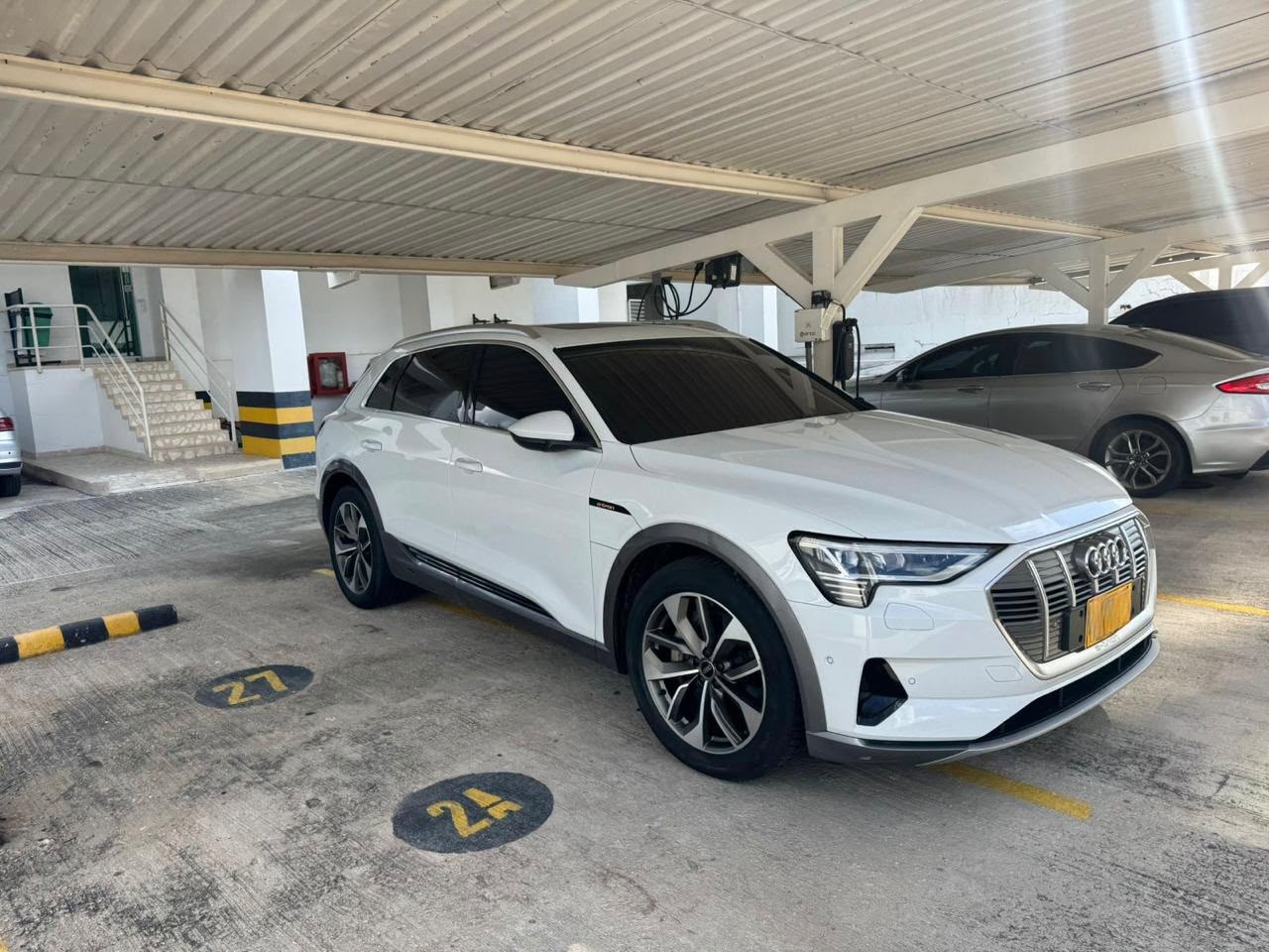 Audi E-tron Prestige 2022 - Foto 12