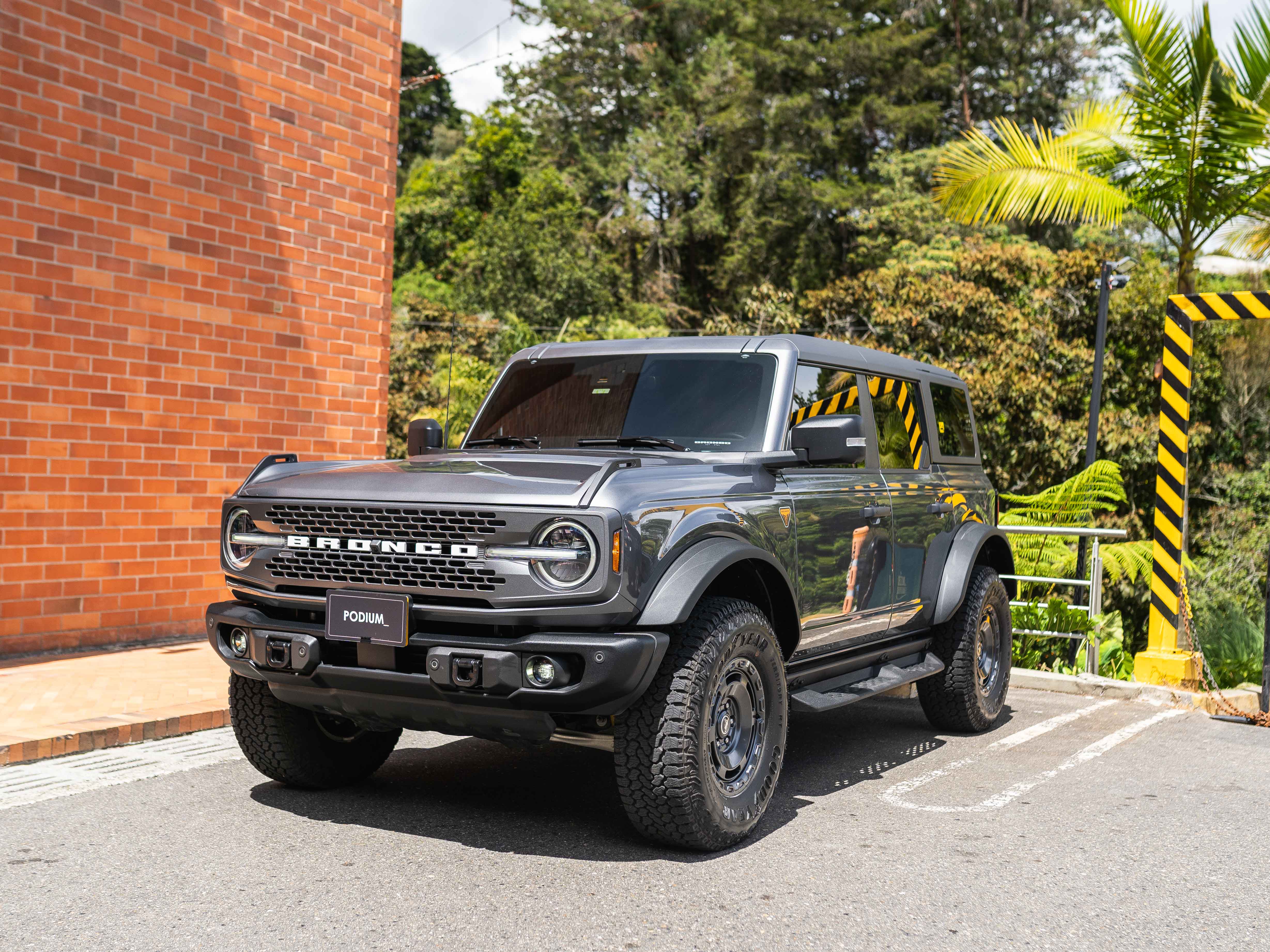 Ford Bronco 2.7 V6 Ecoboost Badlands 4X4 2025 - Foto 3
