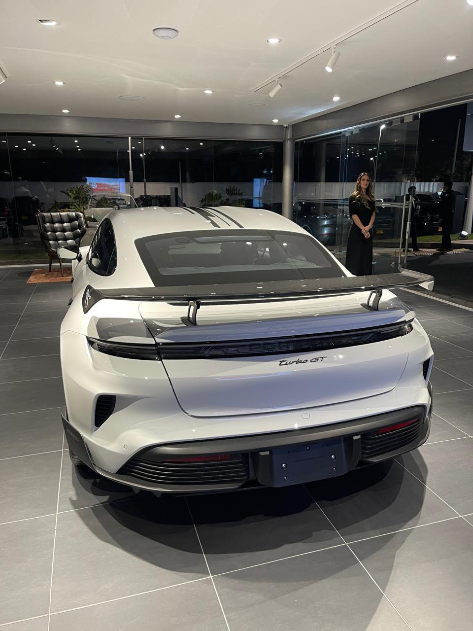 Porsche Taycan GT 2025 - Foto 3