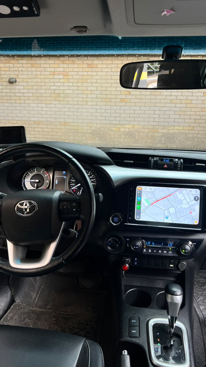 Toyota Hilux 2.4 Diesel 4x4 2023 - Foto 14