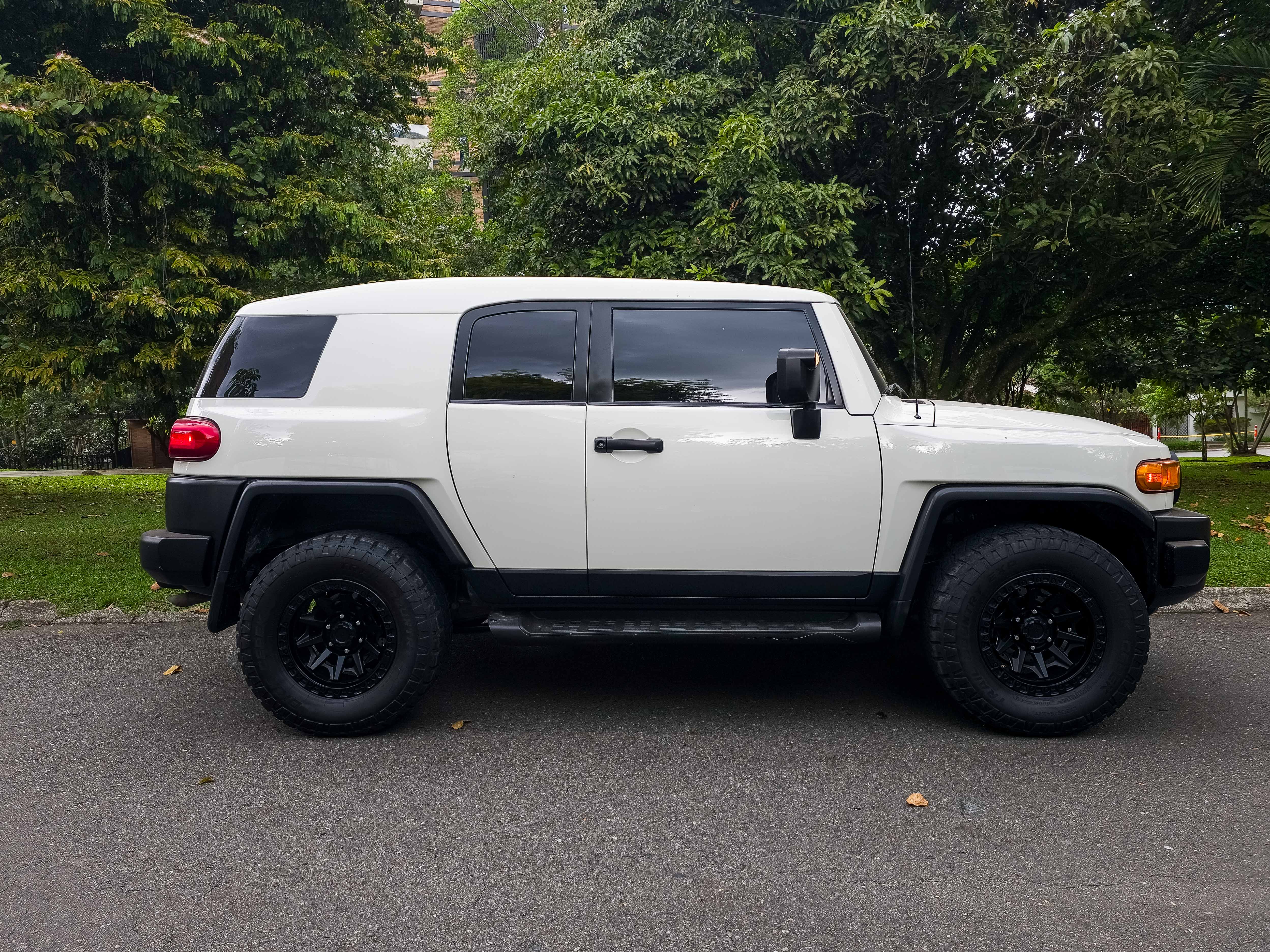 Toyota FJ Cruiser 2011 - Foto 5