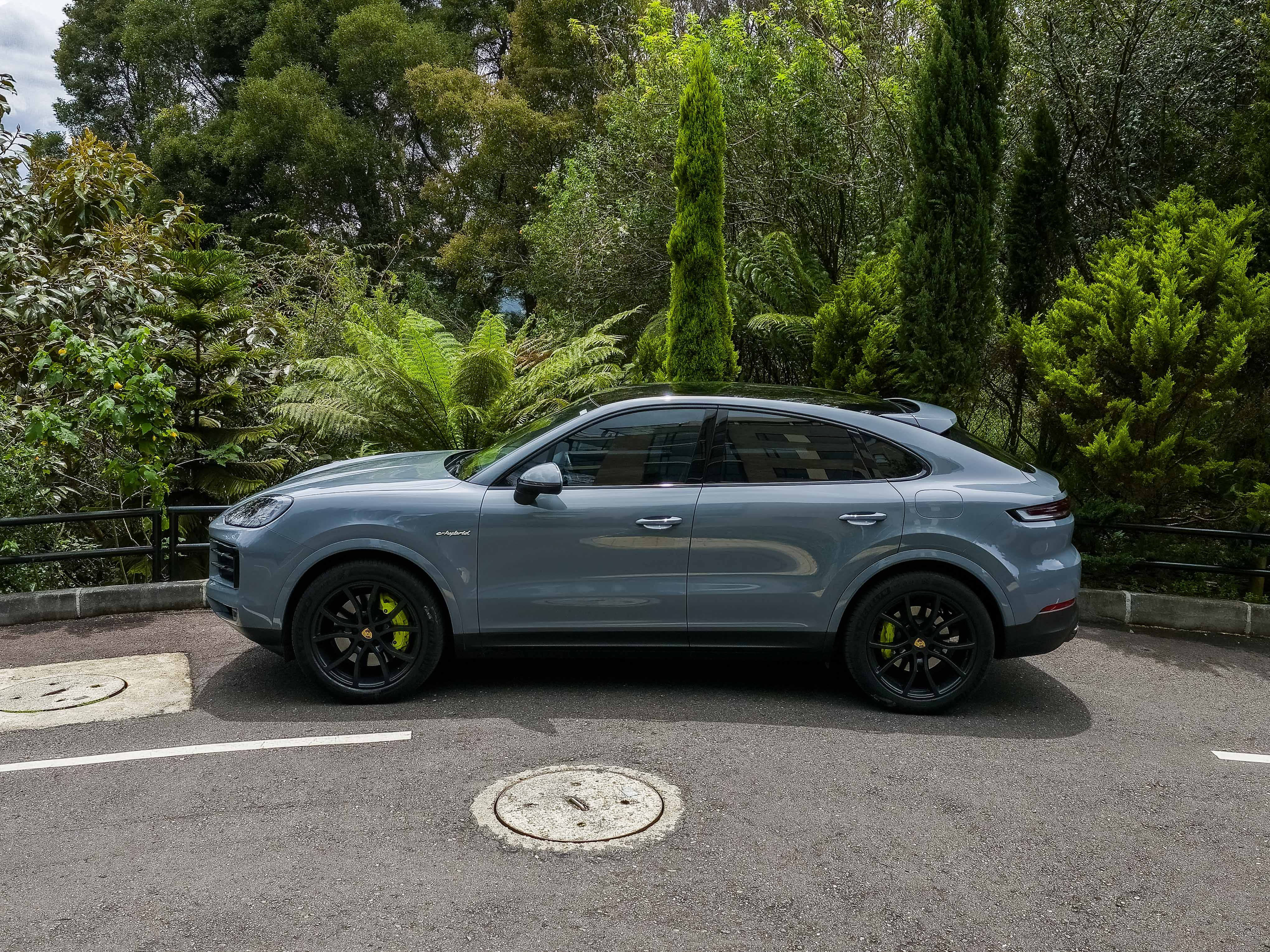 Porsche Cayenne 3.0 E-Hybrid 2024 - Foto 5