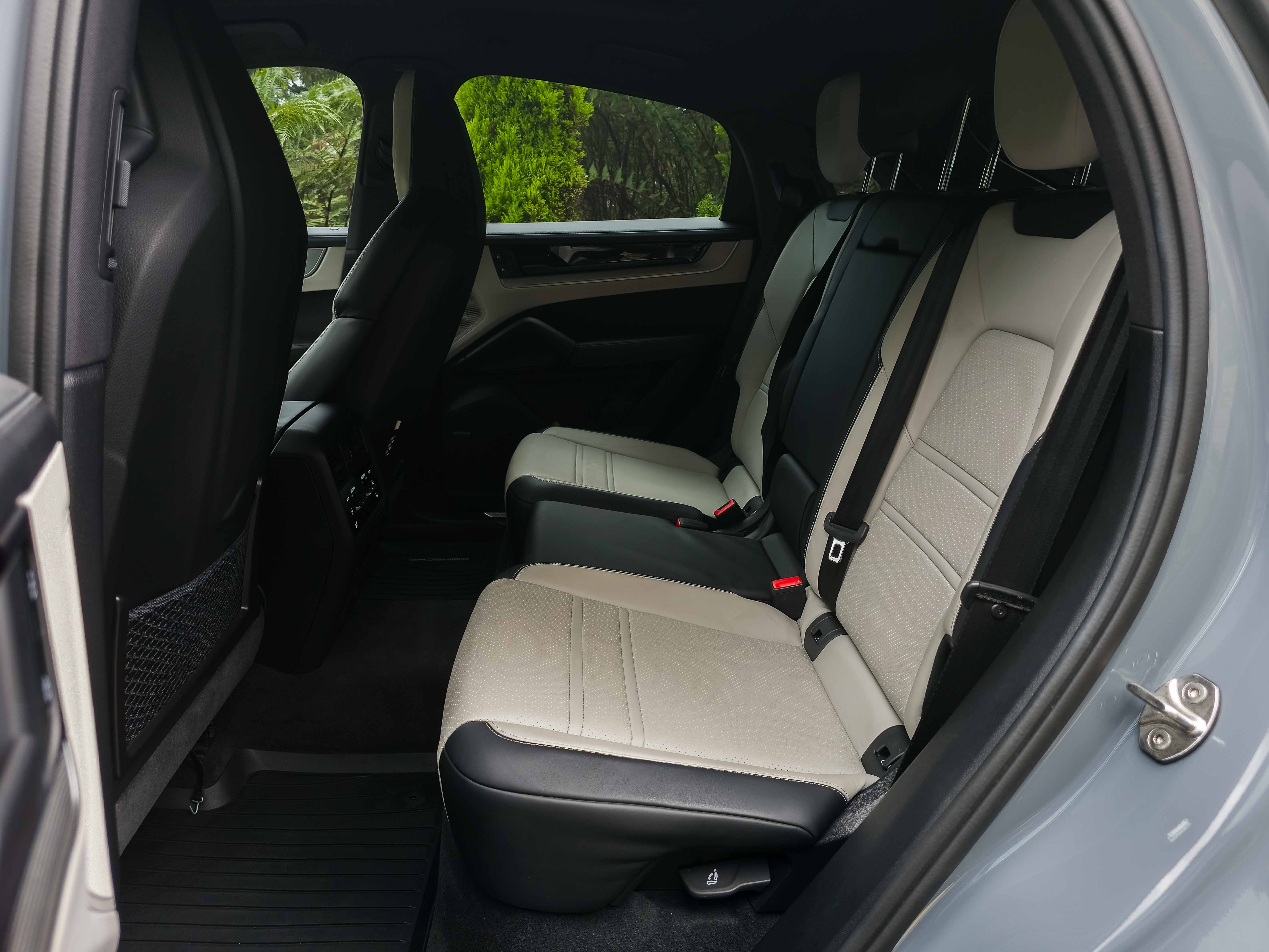 Porsche Cayenne 3.0 E-Hybrid 2024 - Foto 15